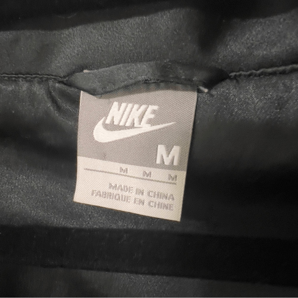 Nike Women’s Black Satin Crop Sportswear Casual Full Zip Bomber Jacket Sz Medium