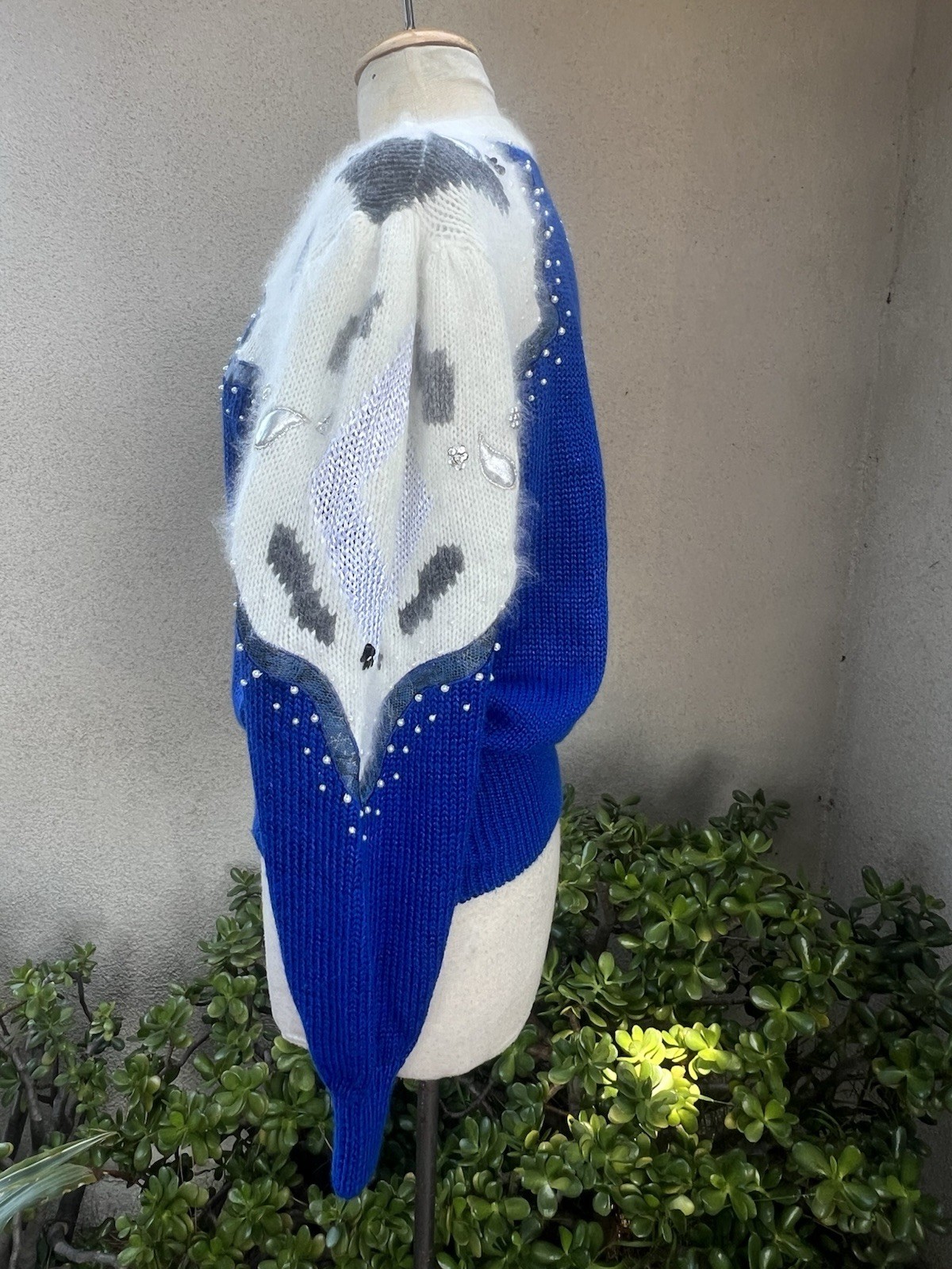 Vtg Glam Sweater Blue White Fuzzy Angora Beads Sz L Shannan