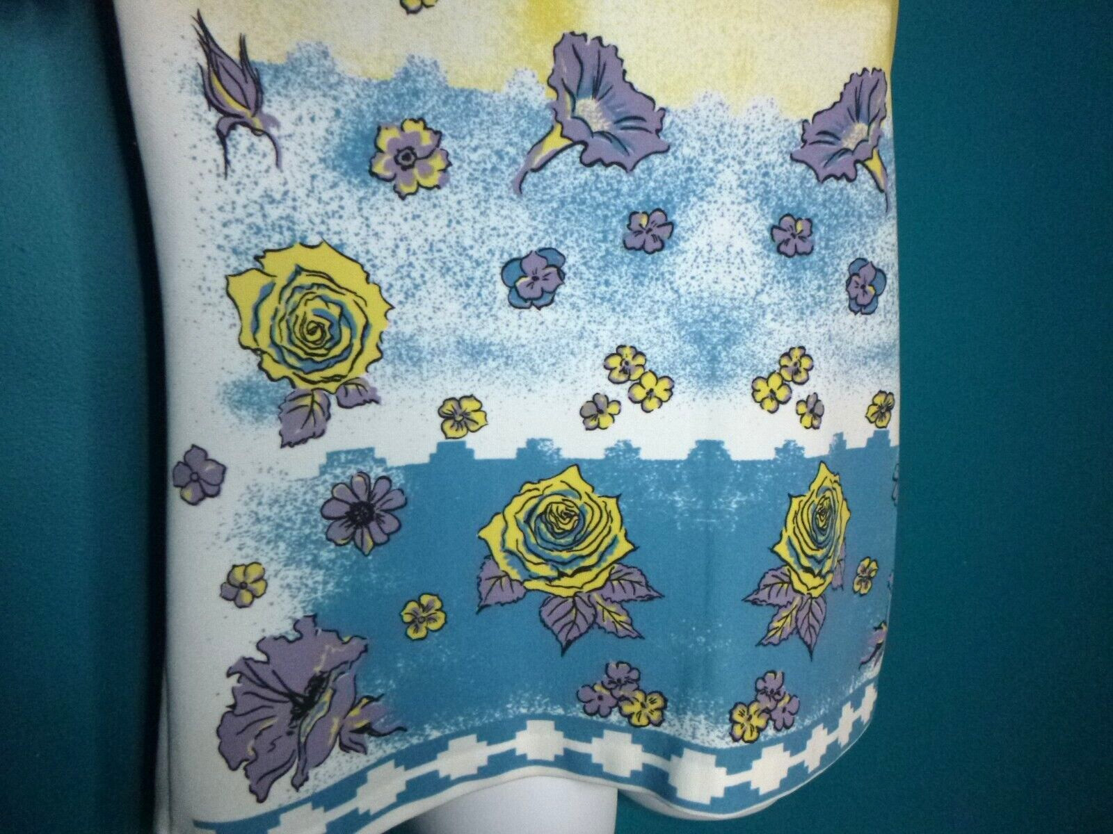 Vtg 60s 70s MOD Polyester Knit Novelty Shirt Yellow Lilac Blue Flowers Sz S/M