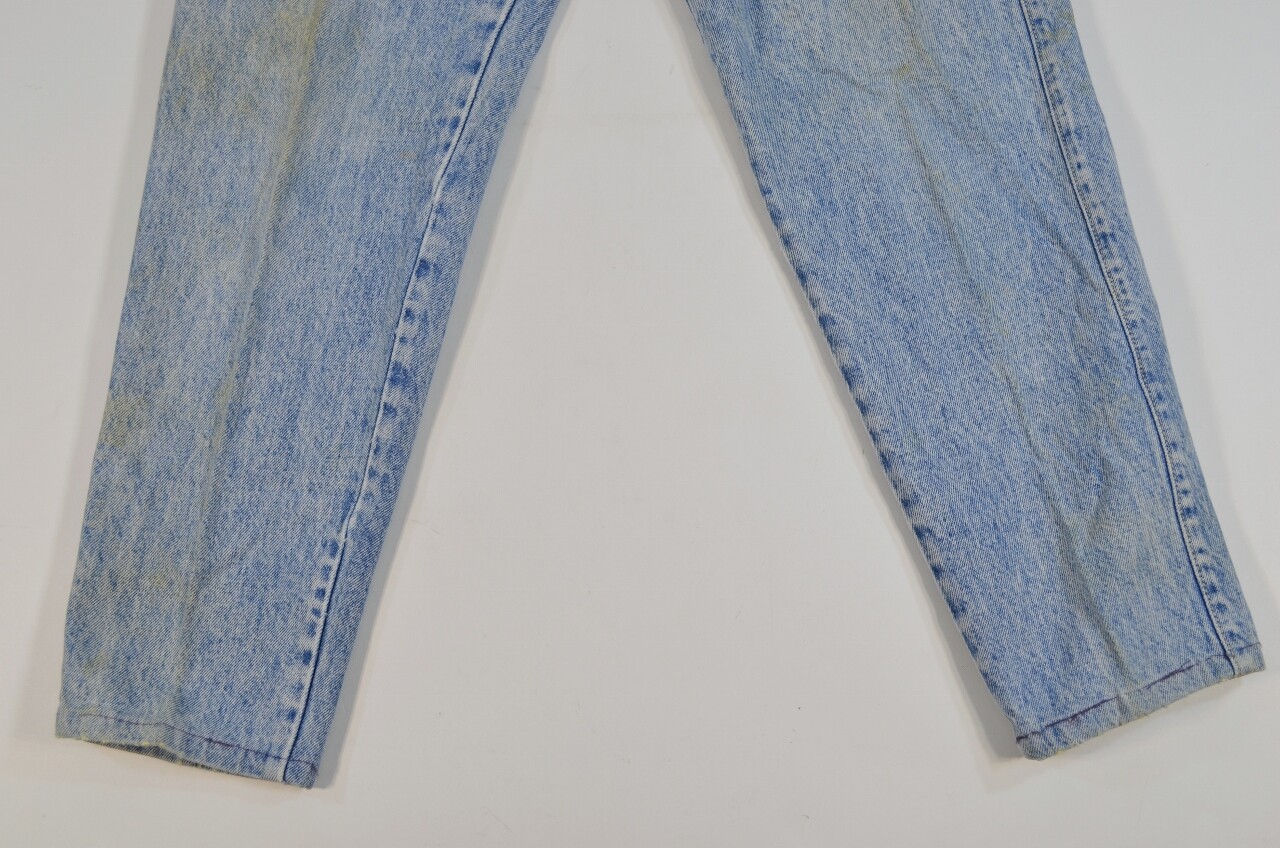 Vintage 80’s Levi’s Women’s Jeans Light Wash Denim Size 9 Made in USA