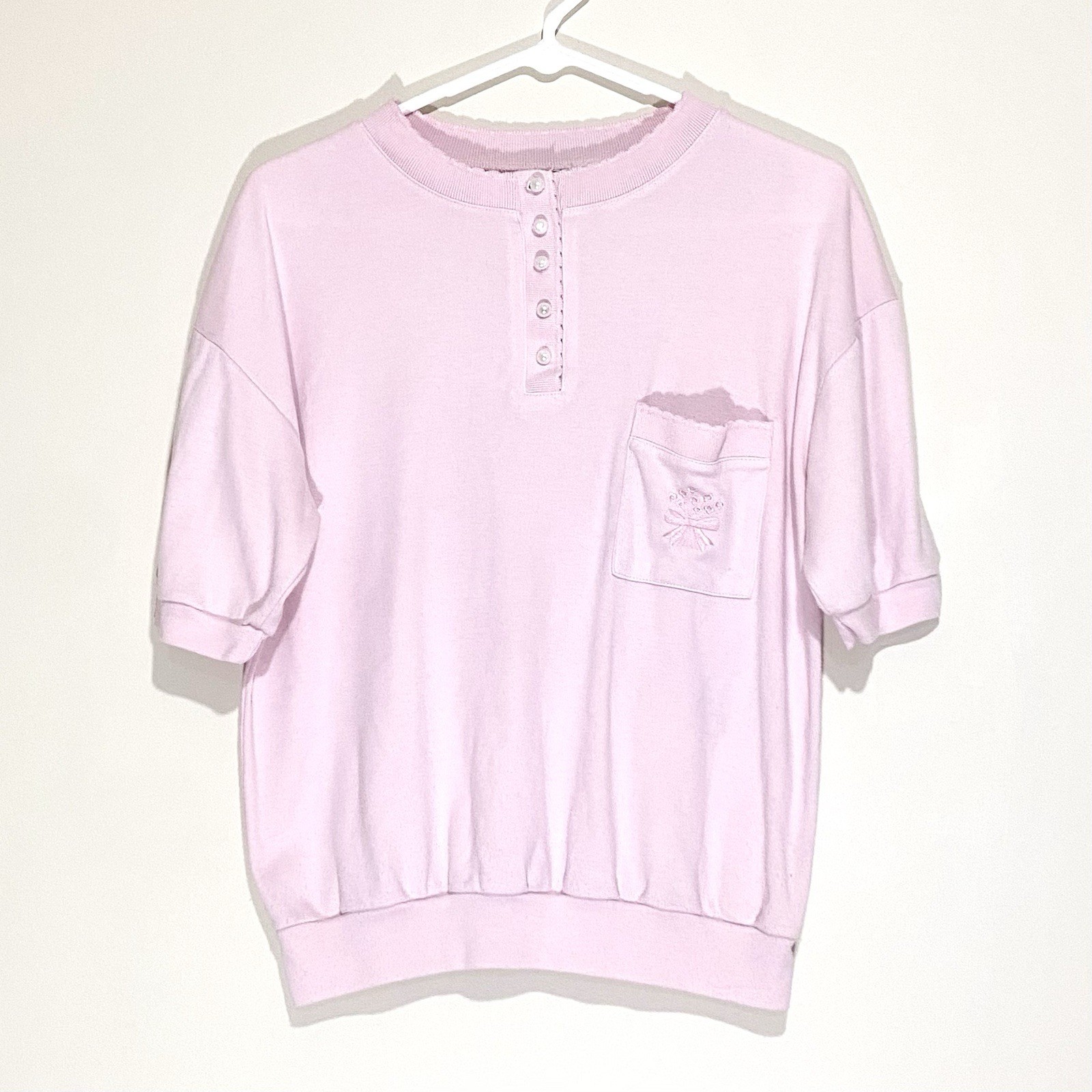 True Vintage 70s/80s Pastel Pink Embroidered Bow Faux Pearl Slouchy Button Up
