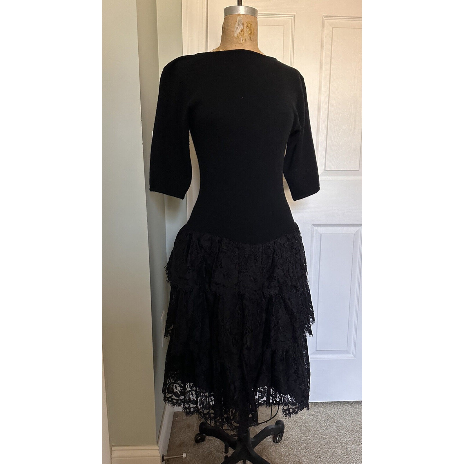 Vintage Adrienne Vittadini Sweater Dress Lace Ruffles Layered Wool Black Sz M