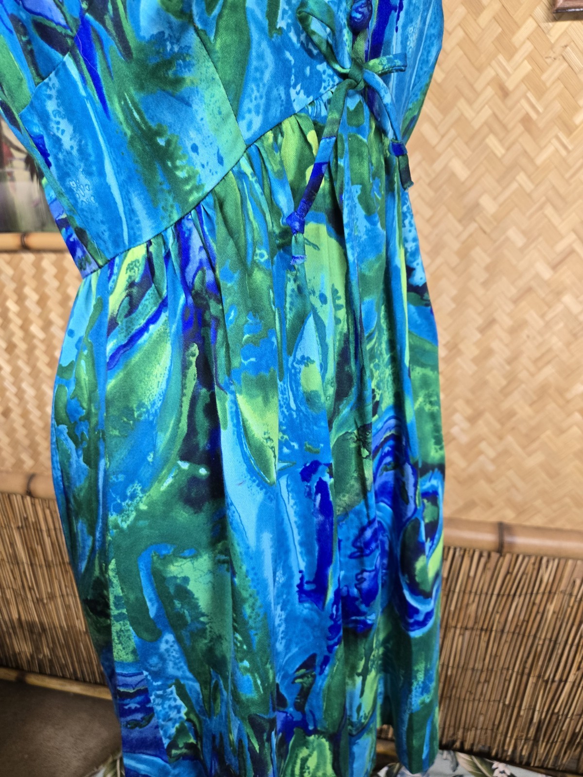 Vintage Waltah Clarke’s Hawaiian Aloha Dress w1283