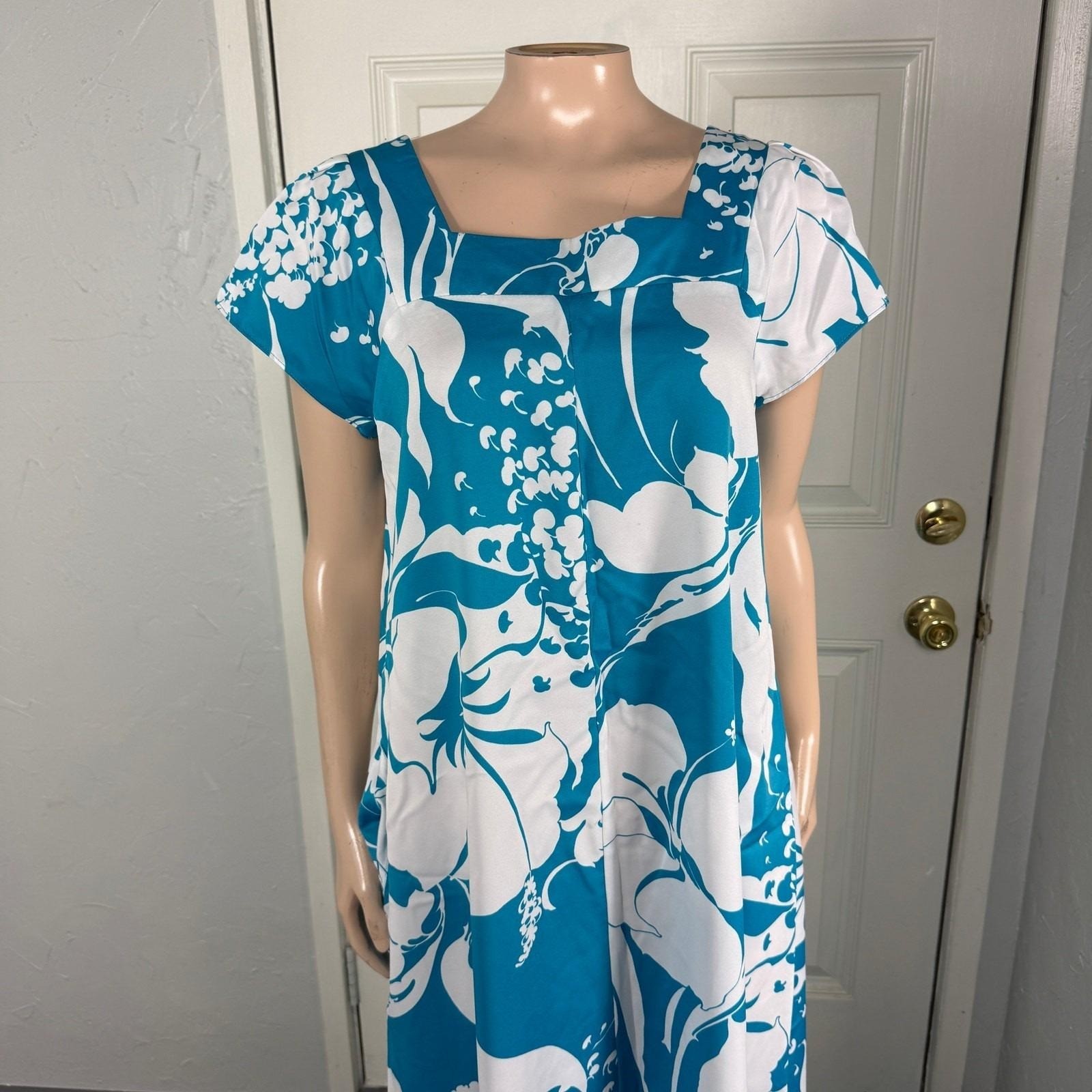 Vintage 70s Waltah Clarke Women’s Dress 12 Polyester Hawaiian Floral Maxi K7