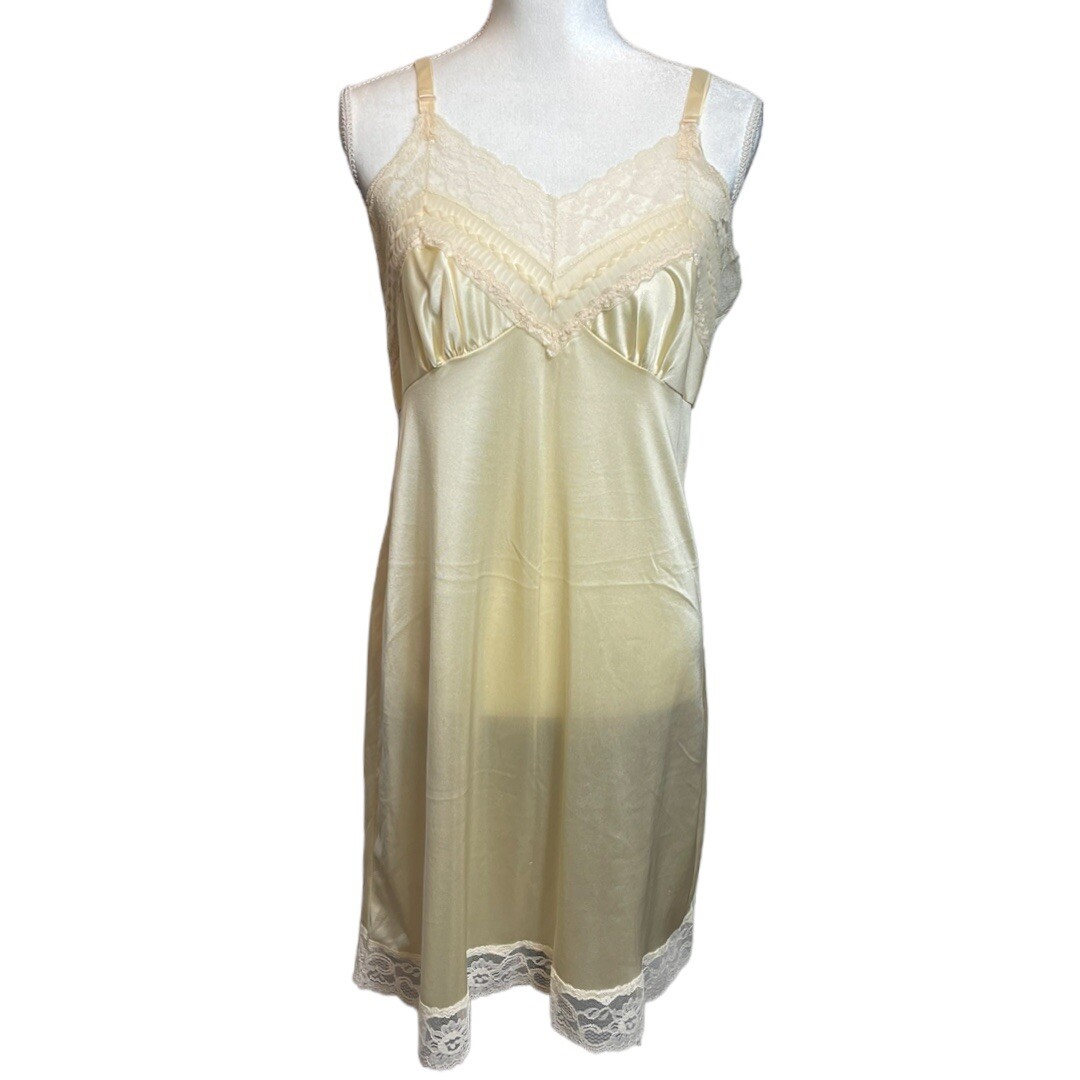 Vtg 50s LINGERIE BY VINCENT Size 38 Full Slip USA Nylon Lace & Embroidery NEW