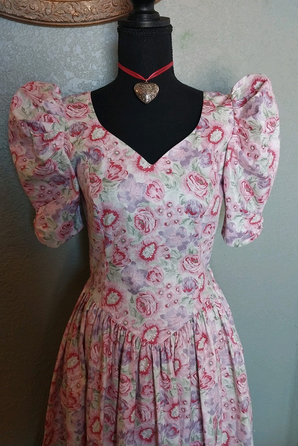 Vtg 1980s Laura Ashley Cottage-core Romantic Puff Sleeve Large Bow Tea Dress