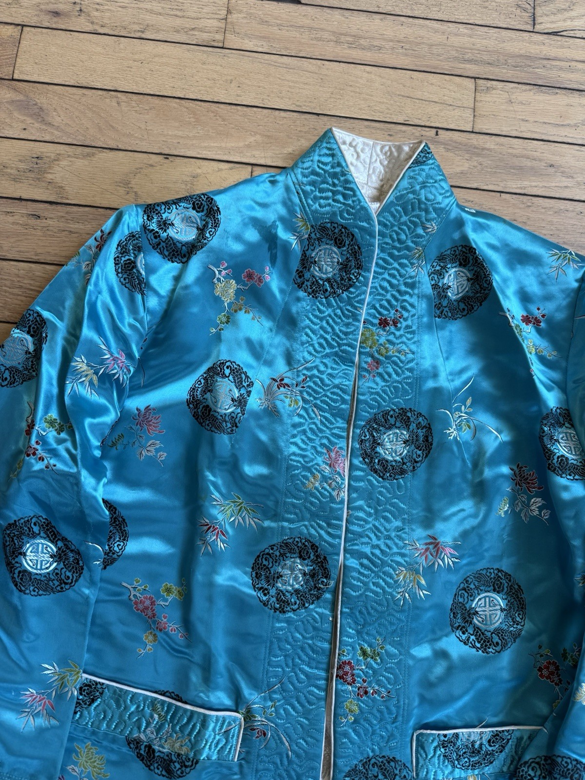 Vintage 60s 70s Silk Rayon Embroidered Kimono Shirt Jacket M/L Chinese Reverse