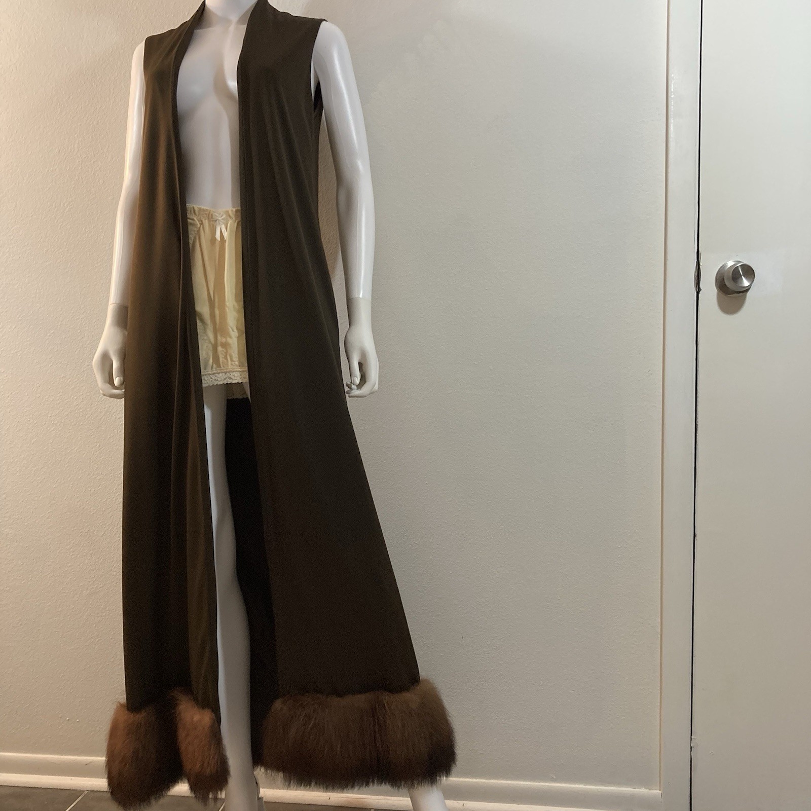Vintage Fur Trim Brown Long Vest Duster Women’s Size 8 1970’s Disco