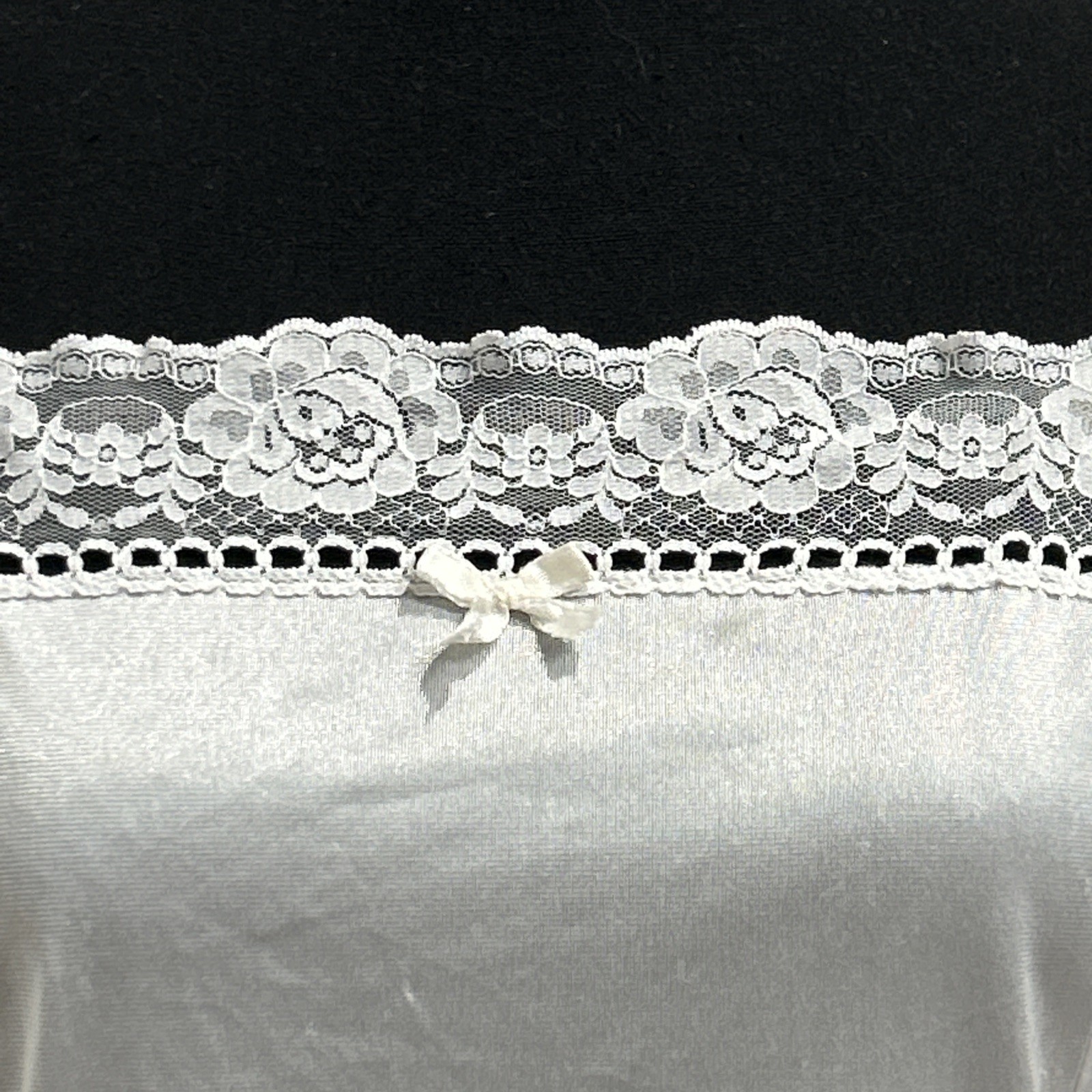 Vintage MARDOR Slip Size Large ~ White Lace Camisole Tank Lingerie / Wedding