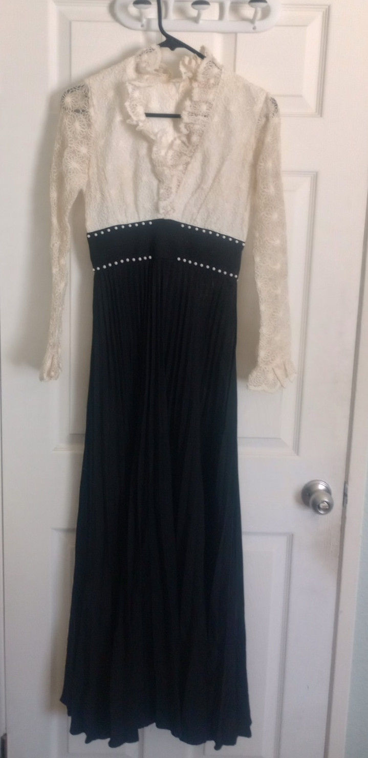 vintage black and white gown, ruffles and floral lace, empire waist no tags