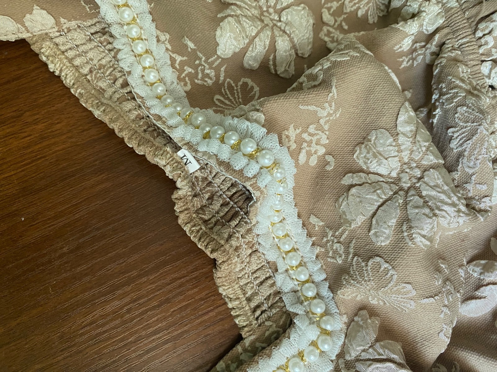 Vintage „Renaissance” Long Gown Floral Design Tan White Med