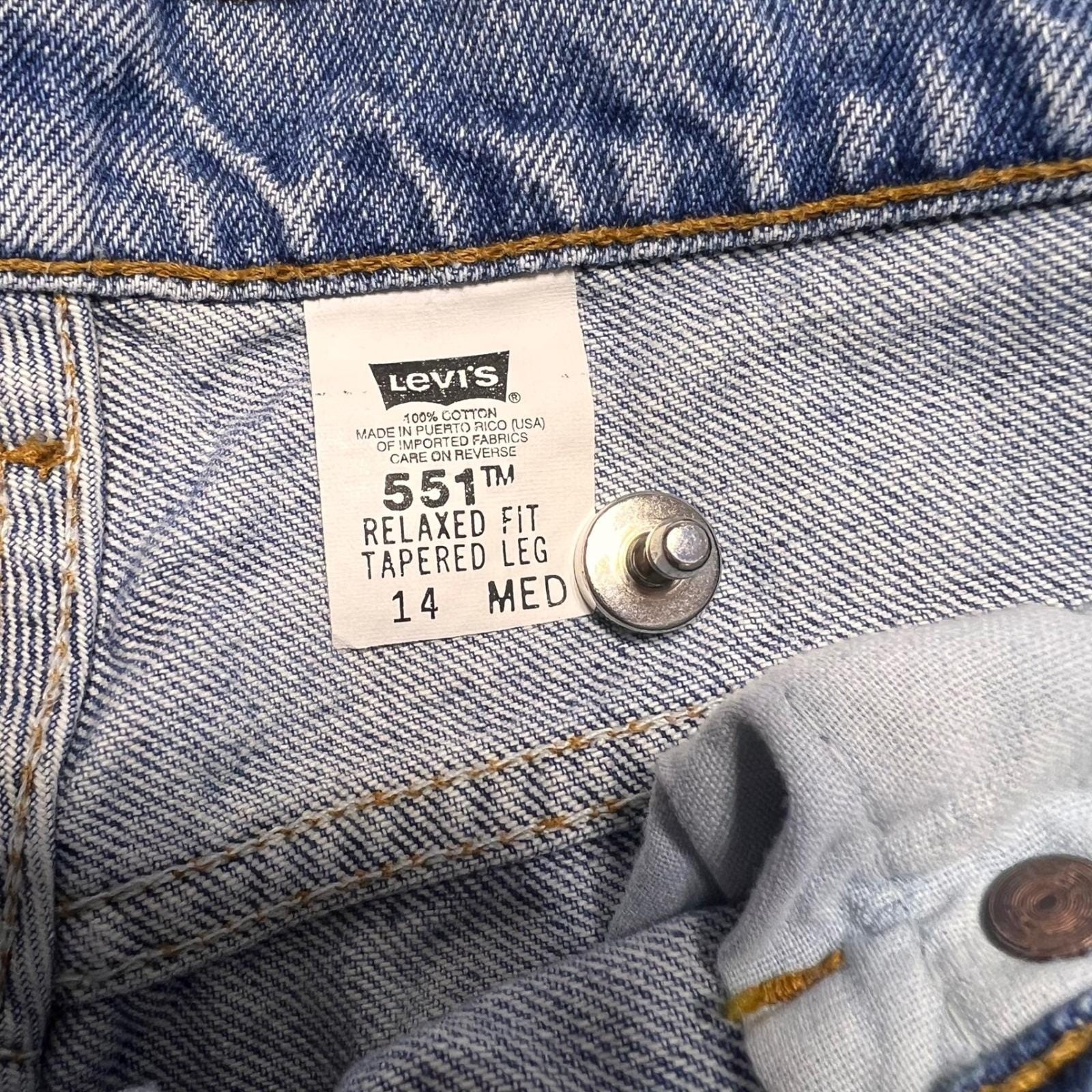 Vintage Levis Womens 551 Jeans | Size 14 Med | 10/1995 | Loose Fit Straight Y2K