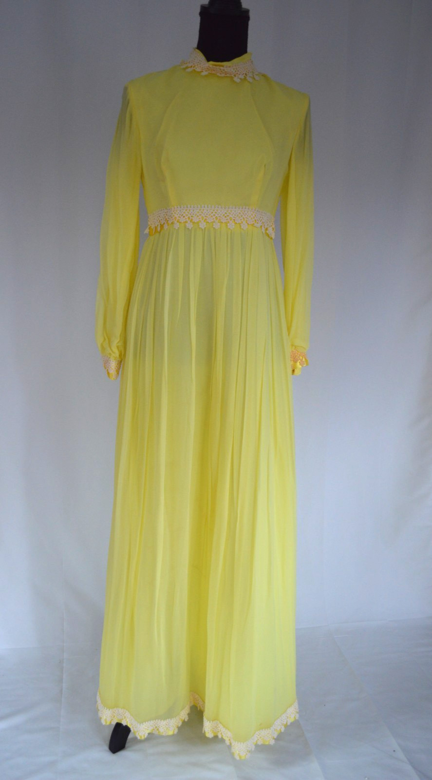 Women’s Vintage 1970s Yellow Maxi Dress with Cream Trim and Matching Head Piece