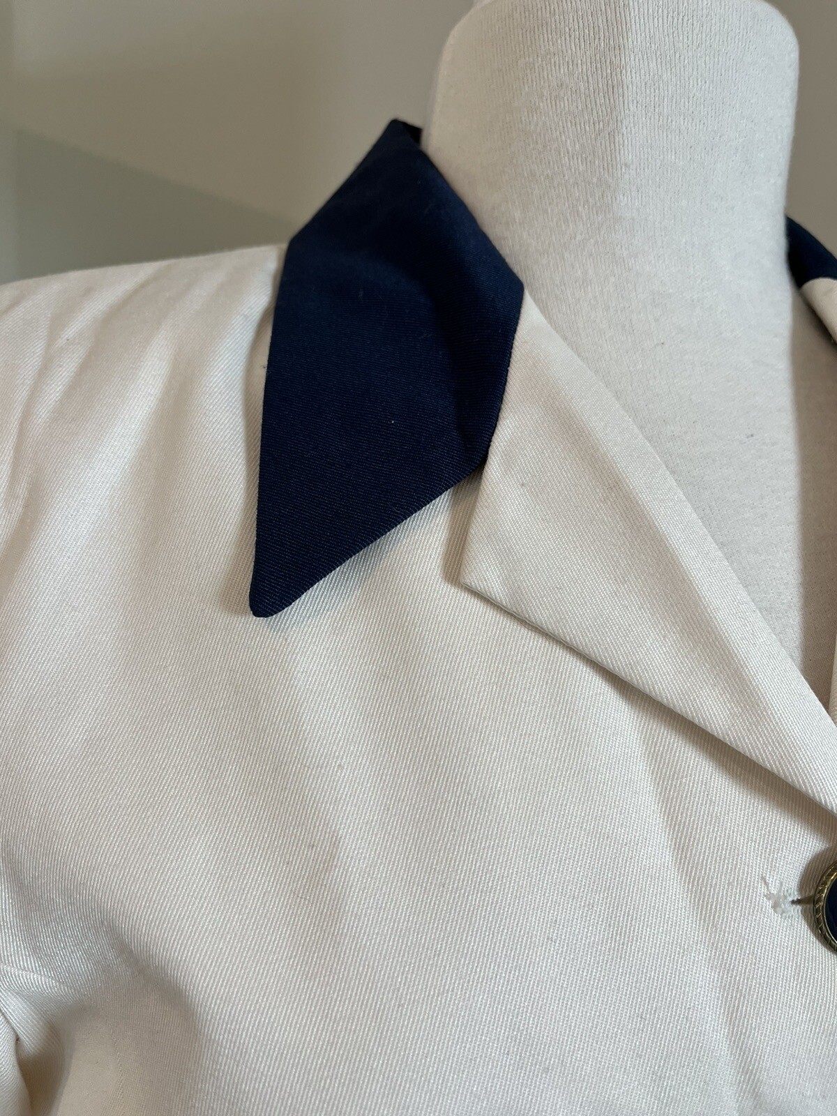 Halston Blazer Women’s 6 Ivory Navy Trim Vtg Nautical Preppy Mod Tailored Jacket