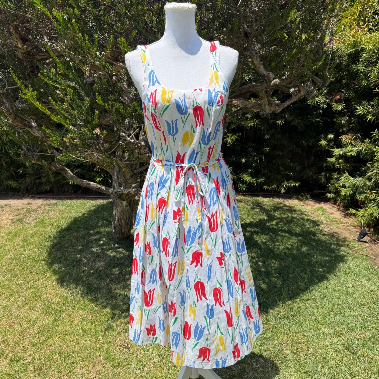 Vintage Dash-About Tulip Floral Sundress White Red Blue Yellow Midi Smocked Back