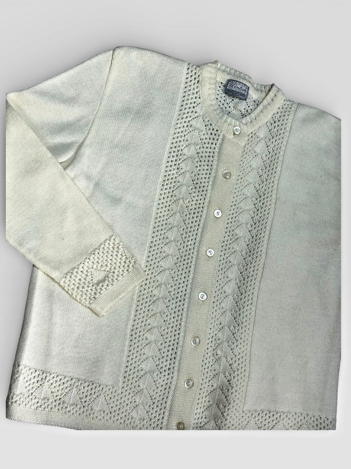 Vintage 70s Womens Medium Ivory Acrylic Knit Cardigan Grandma Core EUC!