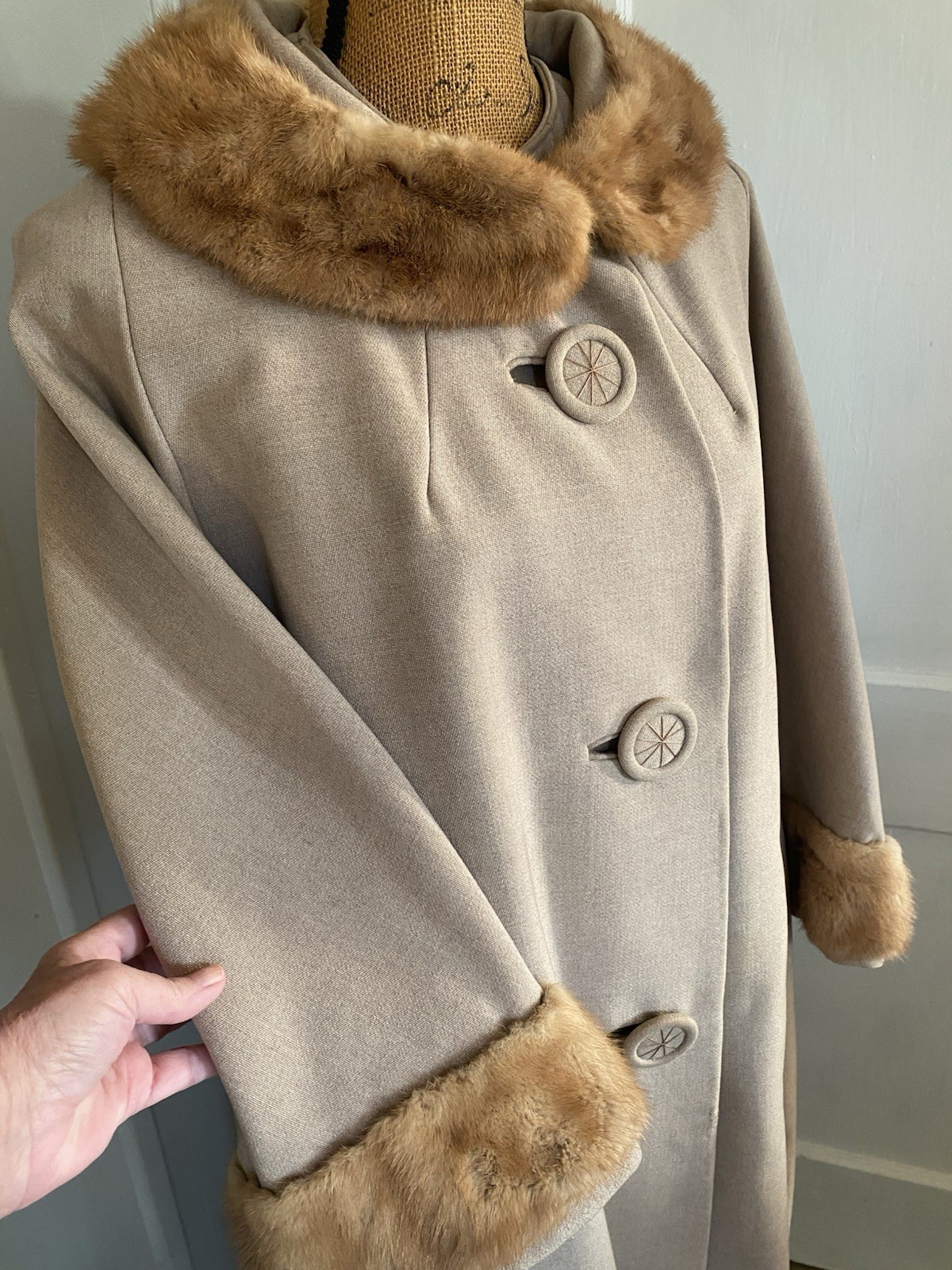 Vintage 1950s Tan Wool Swing Coat Real Mink Fur Collar Cuffs 46” Bust Nice!!!