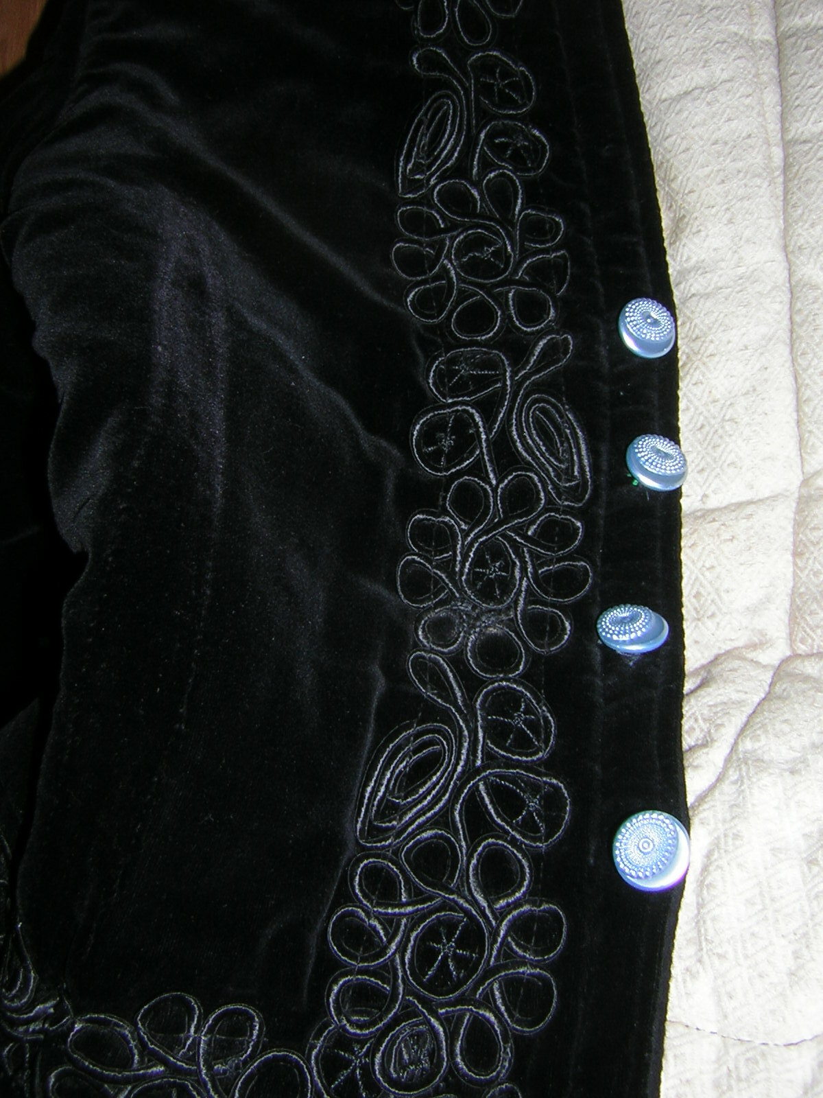 VINTAGE ANTIQUE CZECH WOMENS PEASANT FOLK COSTUME KROJ VELVET JACKET VICTORIAN