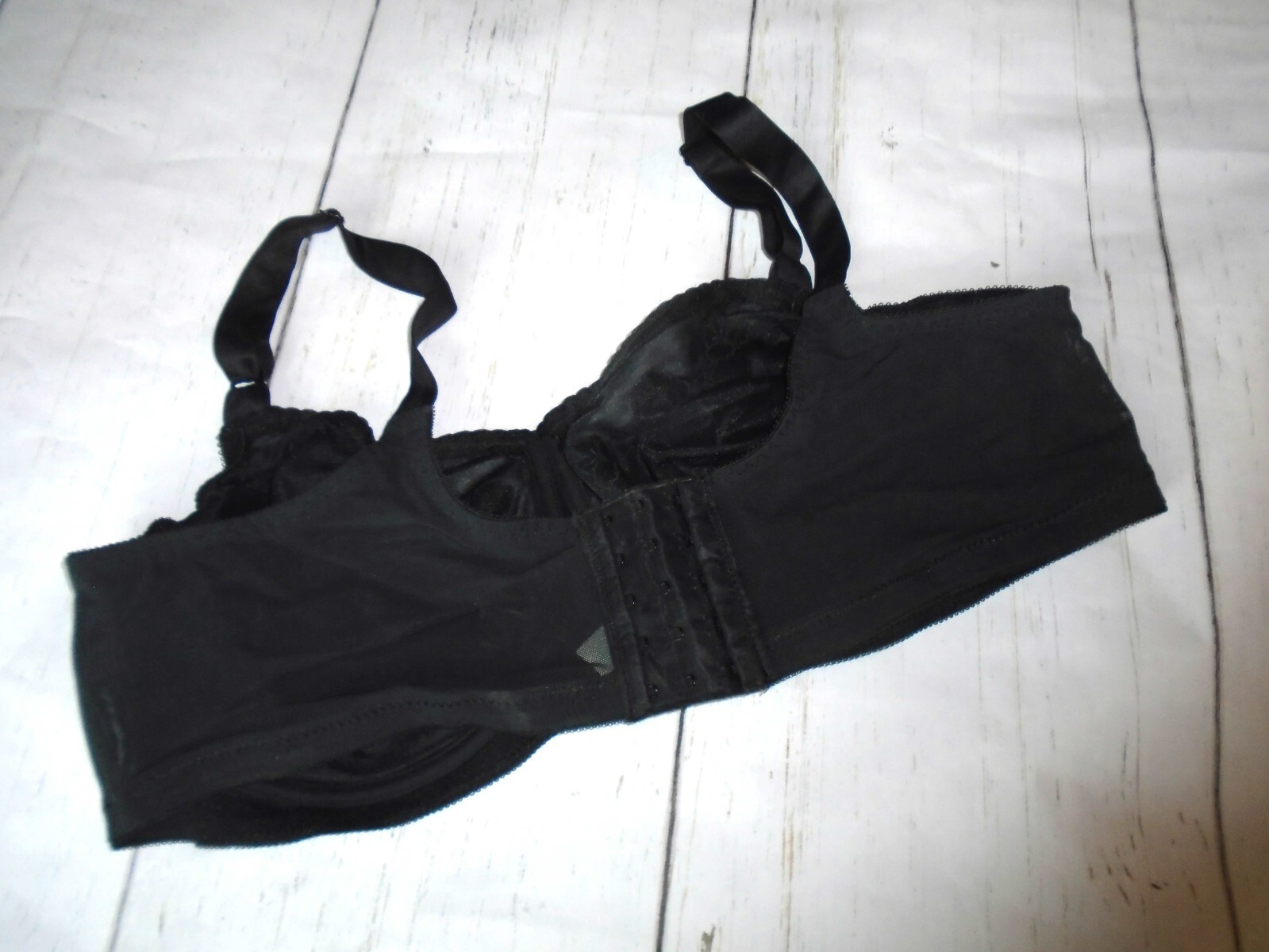 42D Black Nylon Unlined Underwire Vintage BALI Flower Bra #0180 42D