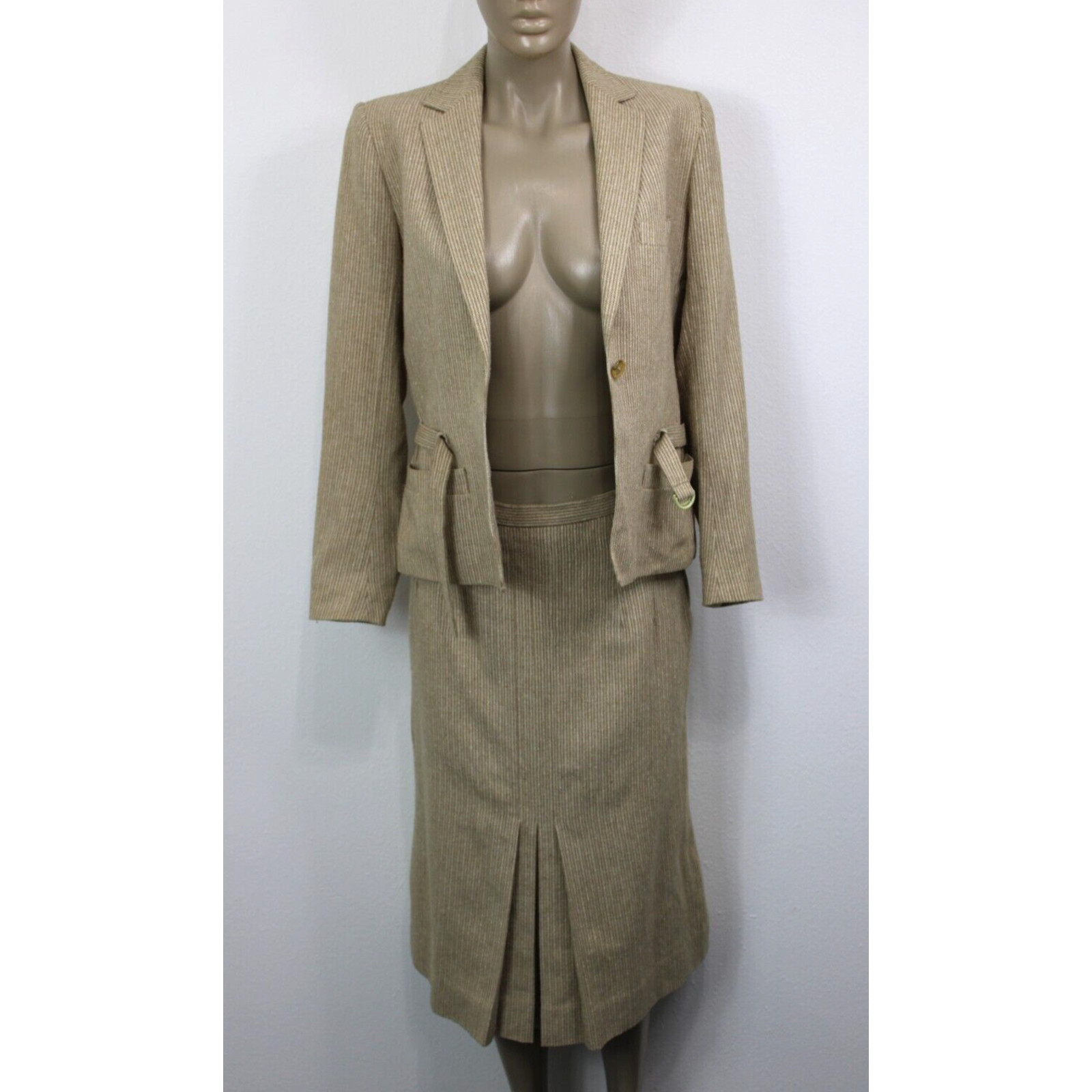 GUY LAROCHE Size 38 DIFFUSION Vintage Women’s Suit Jacket & Skirt Fitted France