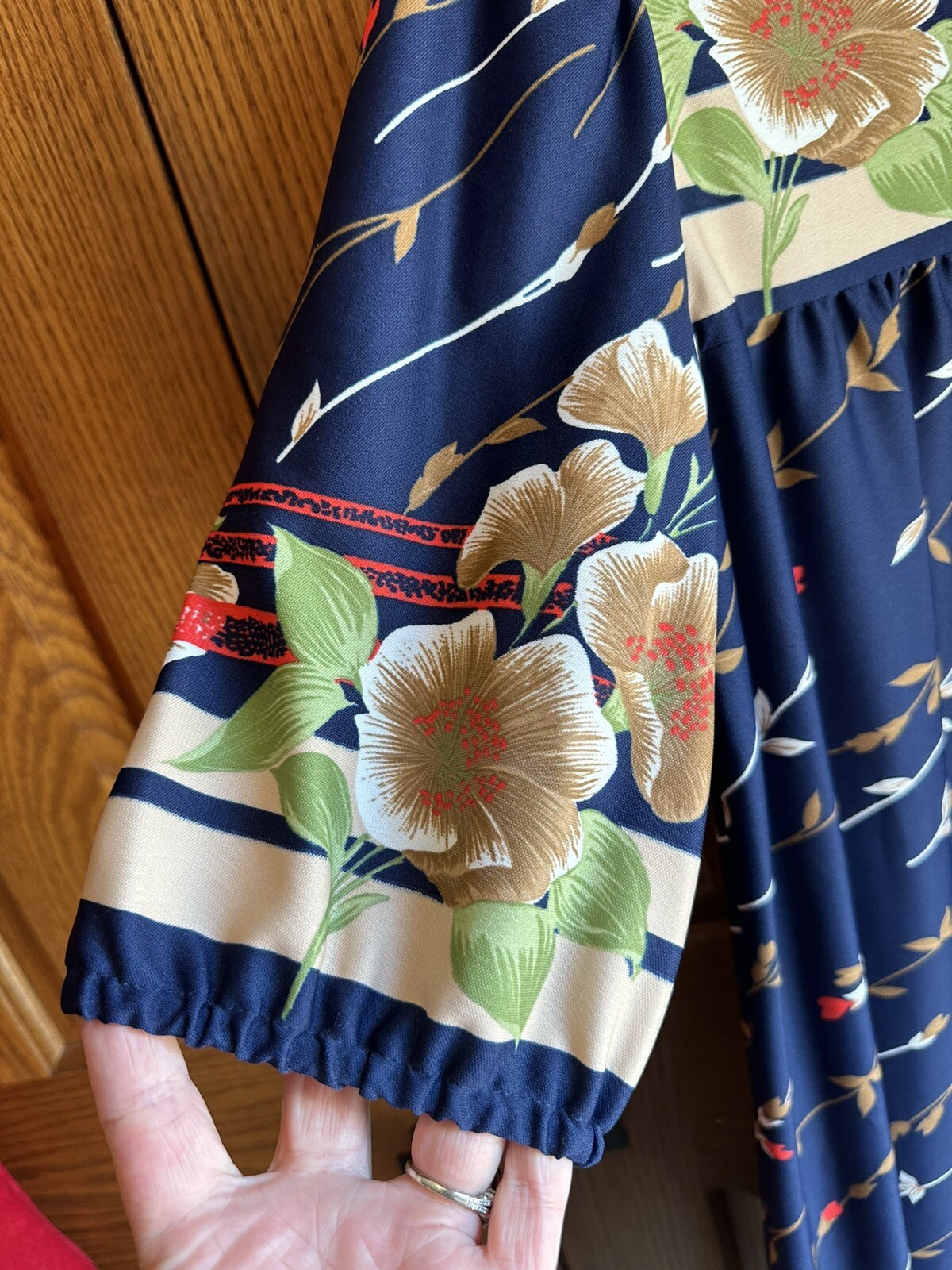Vintage JC Penney Fashions Floral House Dress Muumuu Size Small/Med Keyhole Neck