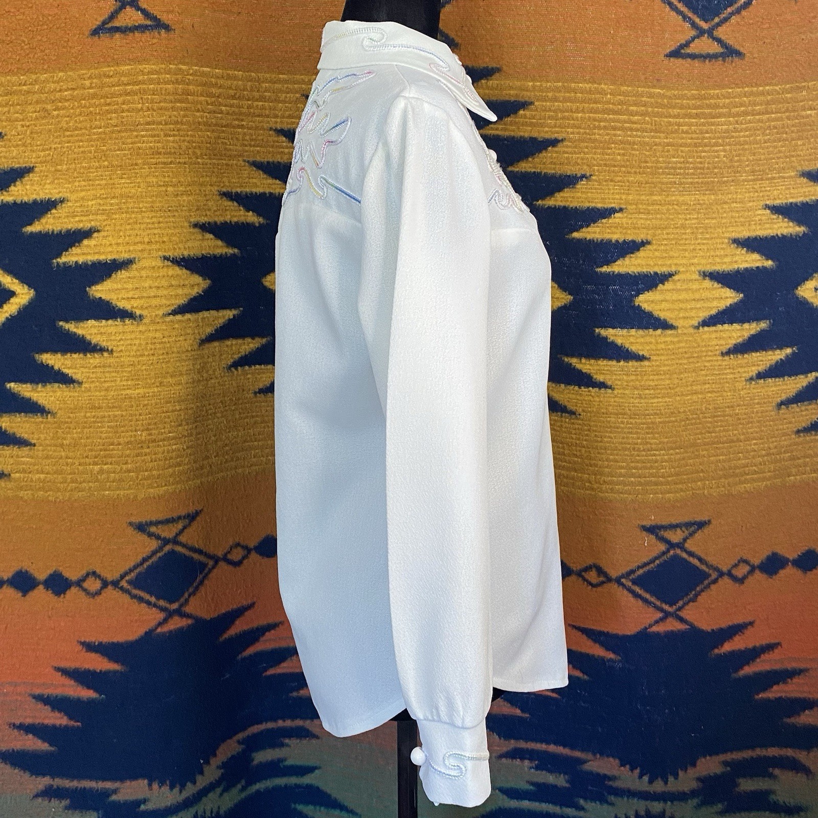 Vintage 1970’s Aldens Fashions Button Up Embroidered Button Up. Size S/M. Rare.