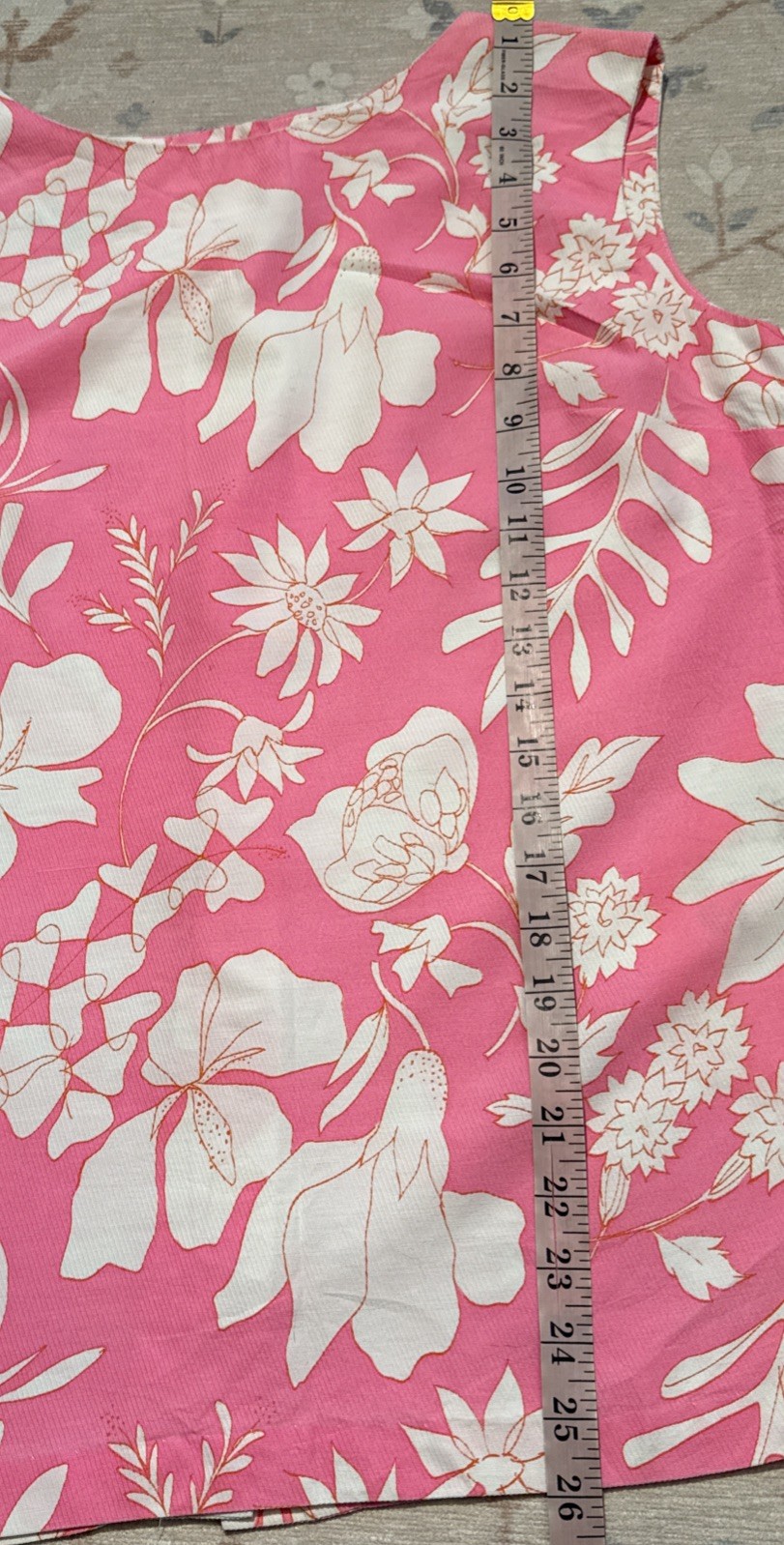 Vintage 1960’s Shell Tank Blouse Hawaiian Print Fabric Back Buttons Union Made M