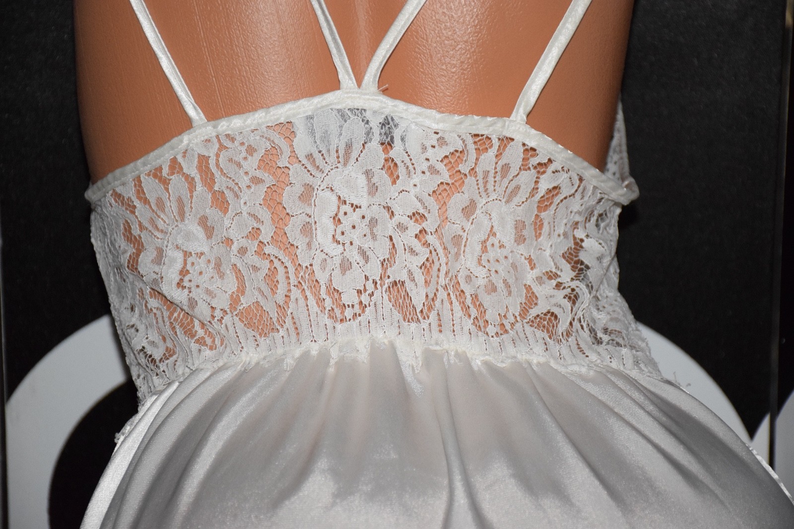 Vintage Jessica Lynn Collection Nightgown Shiny Satin Lace Wedding Bride Gown M