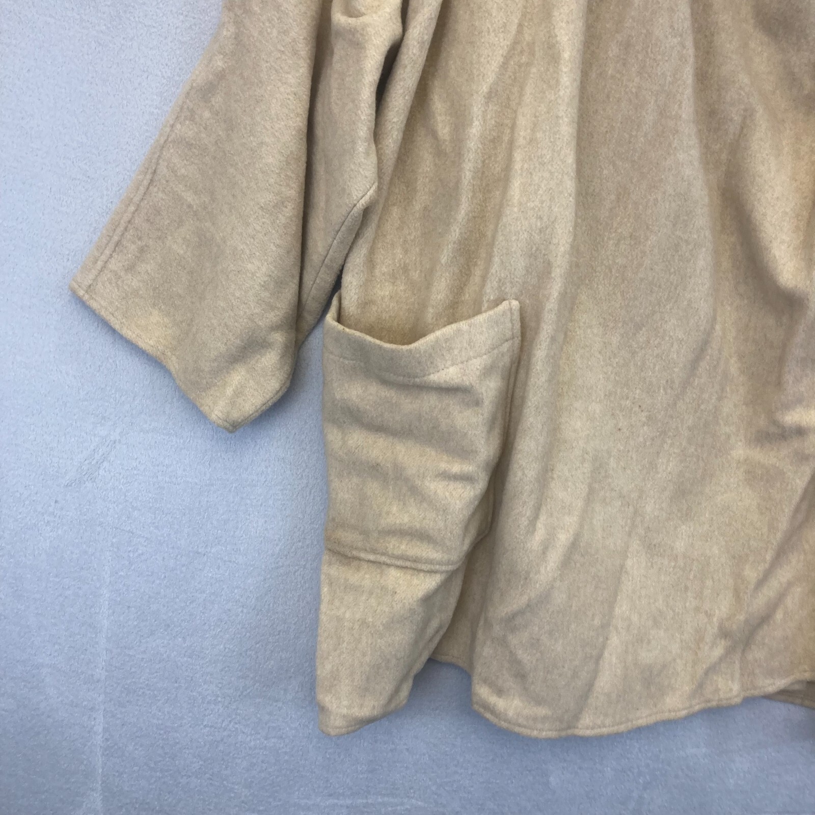 Vintage Central Park Oversized Wool Cape One Size Lagenlook Cowl Wrap Beige RARE