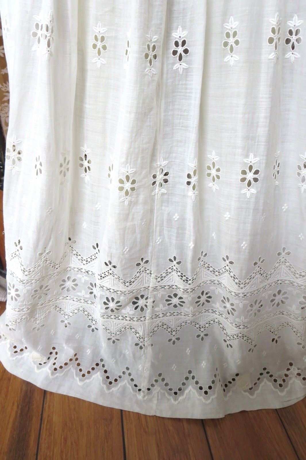 Victorian High Neck White Elegant Eyelet And Lace Dress 36 Bust
