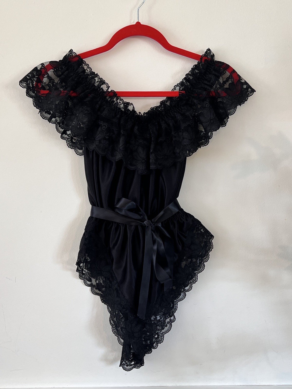 Vtg Dolores Poirette ILGWU Black Satin Lace Teddy Romper Bodysuit Pull On Size M
