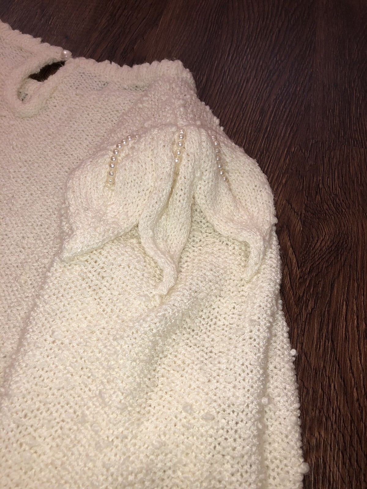 Vintage ‘70s Le Roy Knitwear Ivory Nubby Boucle Sweater Pearl Shoulder Detail M