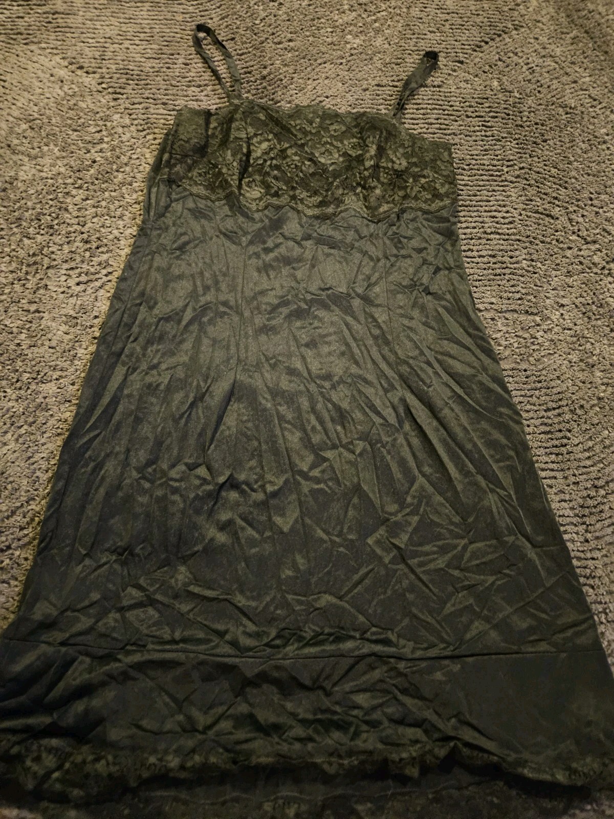 VTG Mona BLACK LACE SILKY NYLON FULL SLIP LINGERIE Size 48 (Fits Like Sm/ Med)