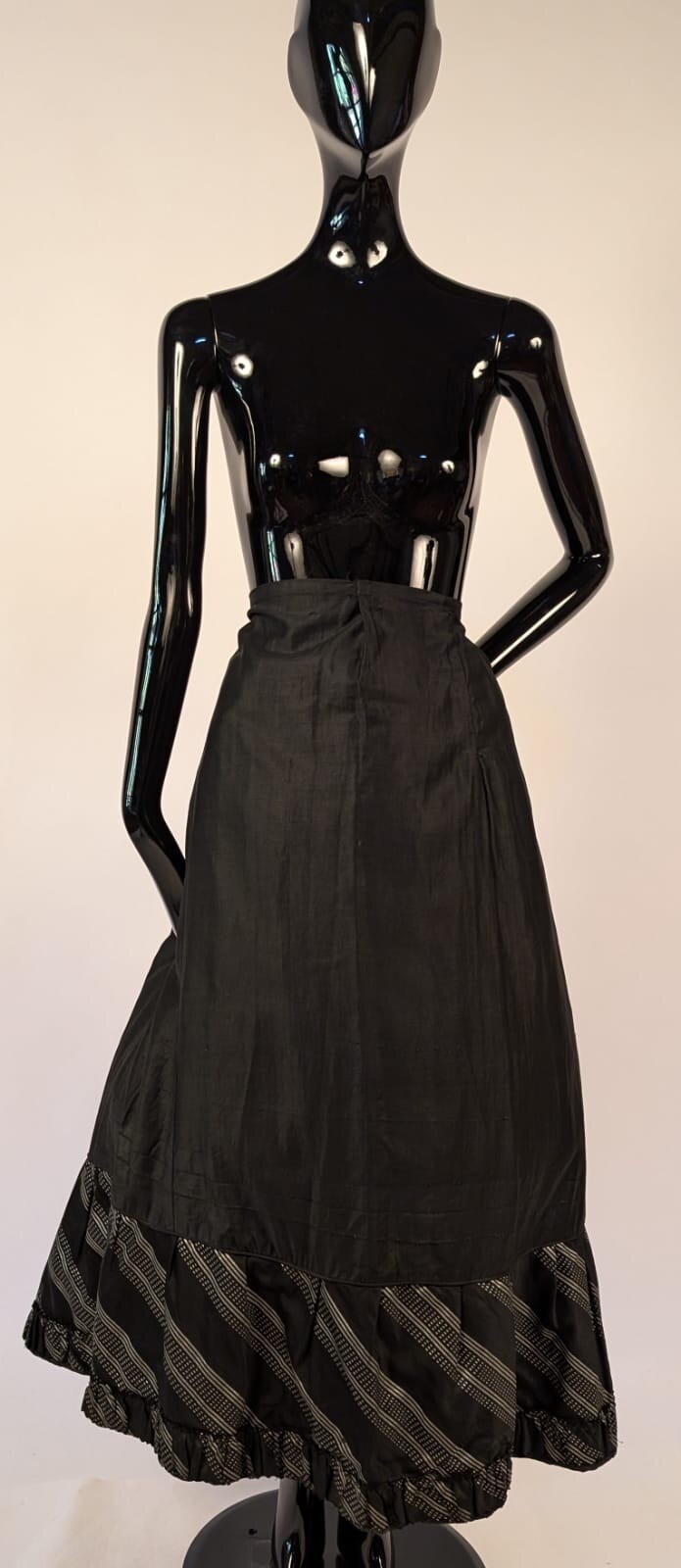 VICTORIAN 19TH C BLACK POLISHED COTTON PETTICOAT W STRIPED SILVER GLAZED COTTON