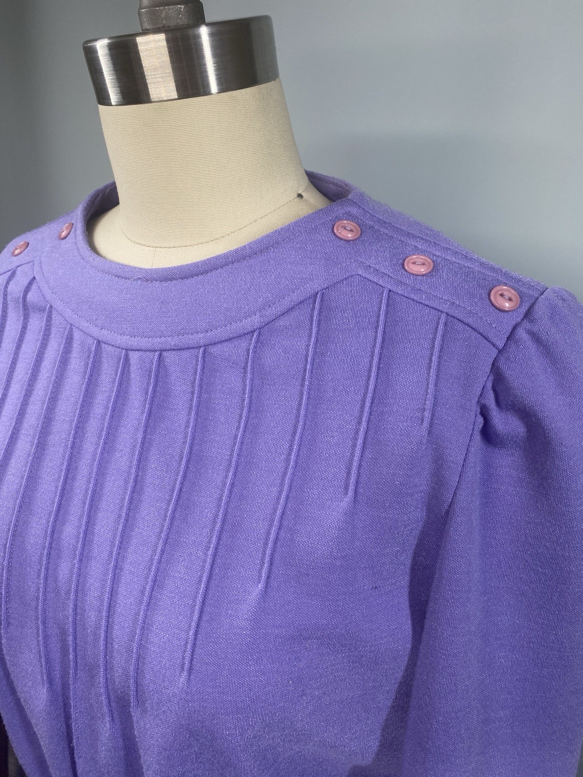 Vintage Dress SIZE PETITE MEDIUM 10 purple long sleeve LESLIE FAY 70s 80s
