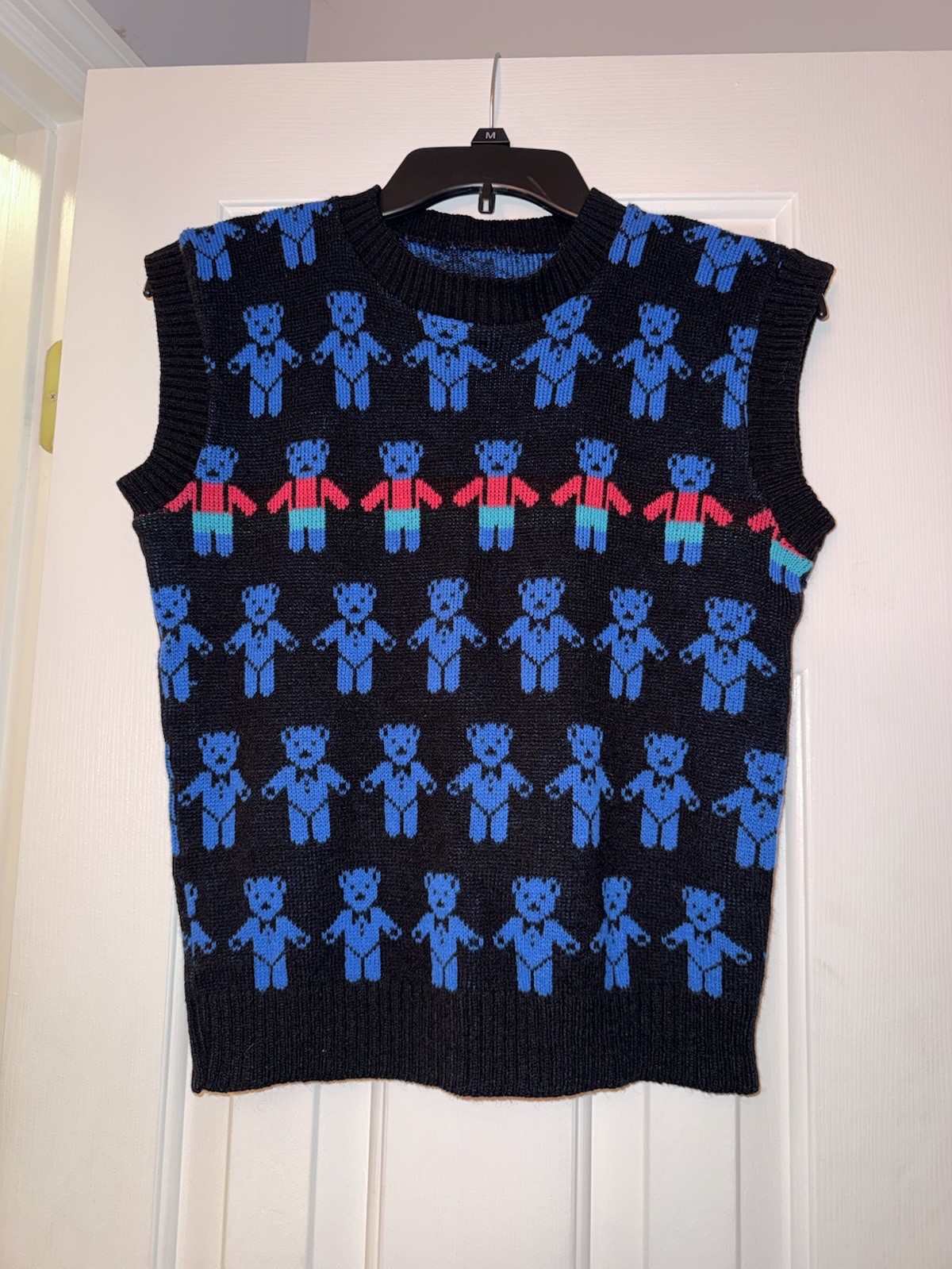 Vintage 80s 90s Novelty Black Knit Sleeveless Sweater Vest Teddy Bear Pattern