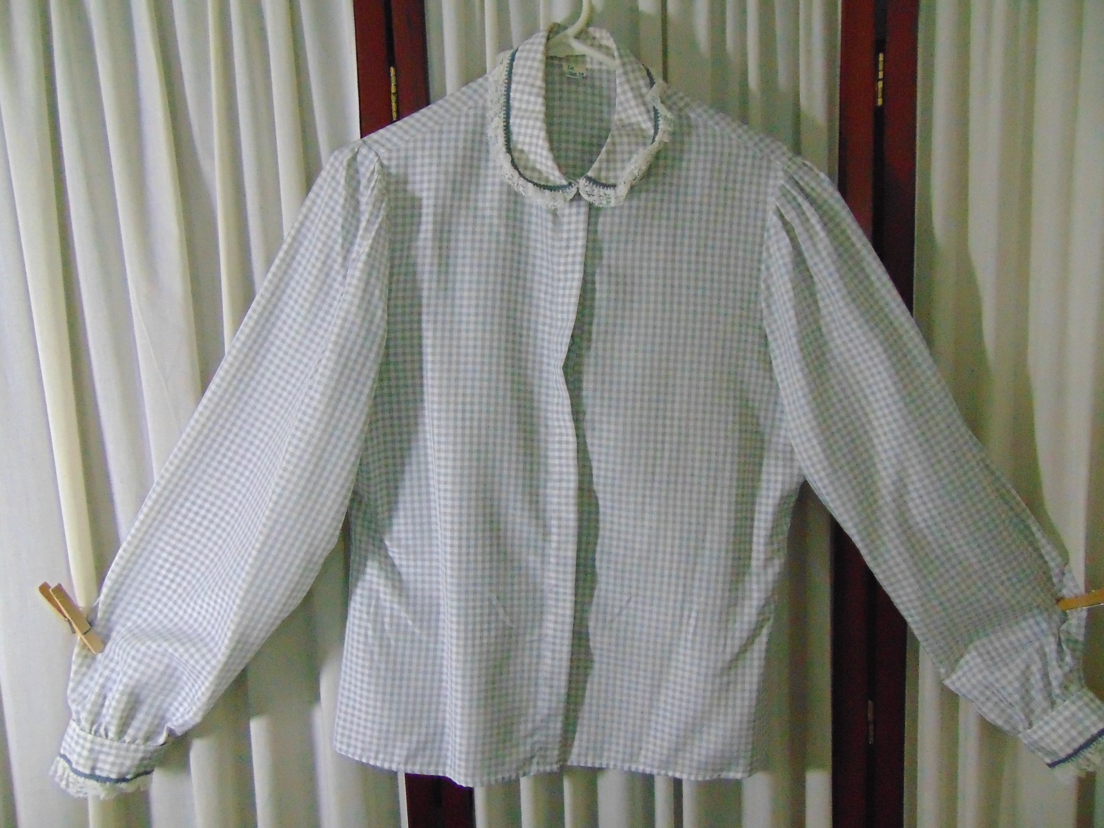 1970s Blouse -M- Gray/White Gingham Check-Lace Trim-VG-VICTORIAN LOOK- SALE
