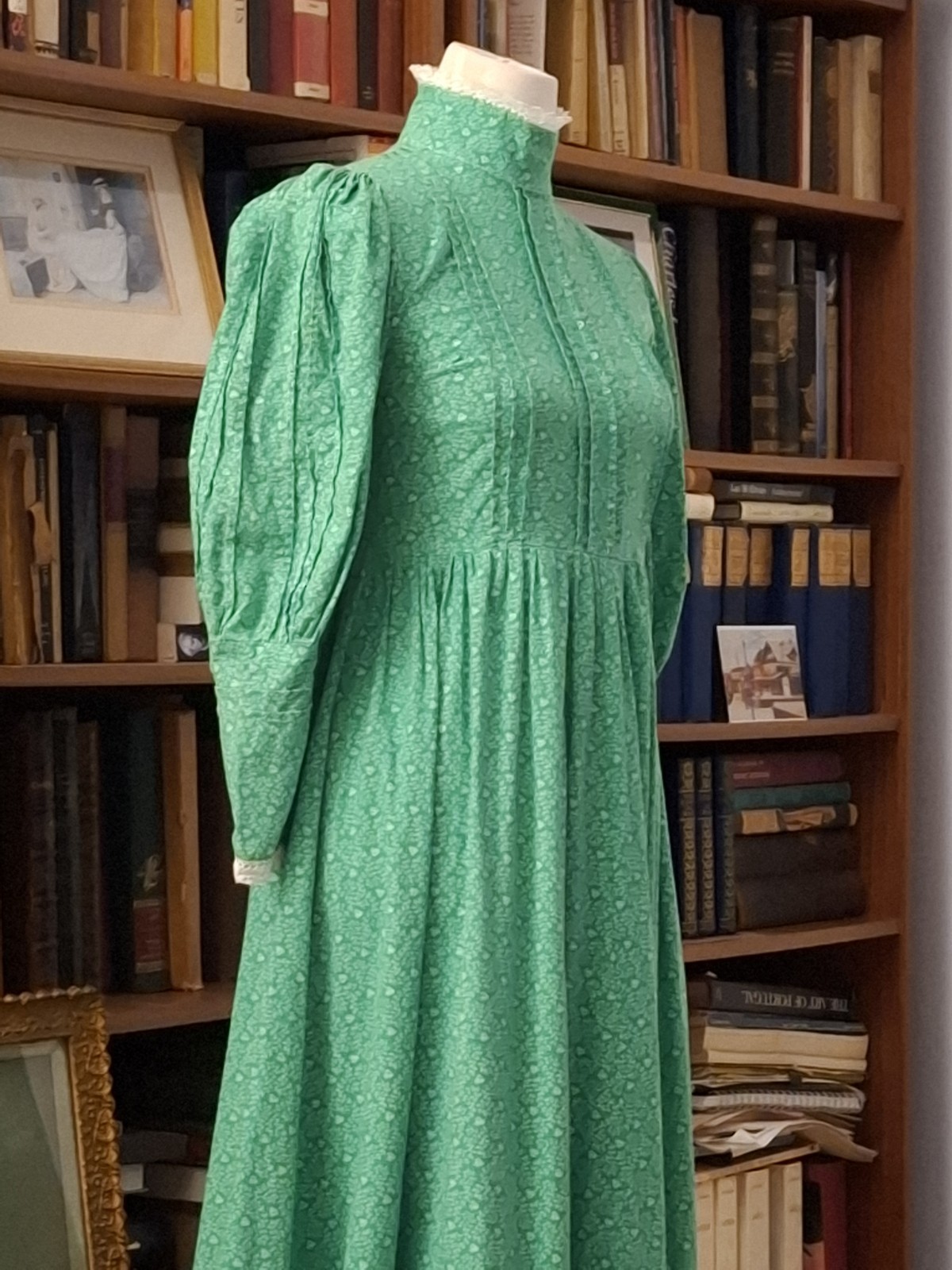 vintage laura ashley dress Maxi 70s Victian Green Modern Size 6 Vtg UK 14 US 10