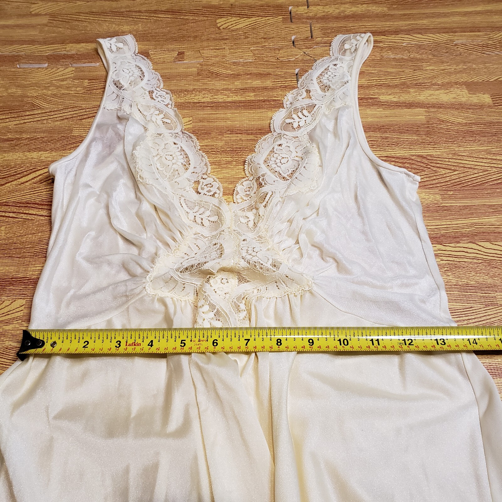 OLGA 92280 Medium Nightgown Yellow Cream Wide Sweep Lace Stretch Bodice