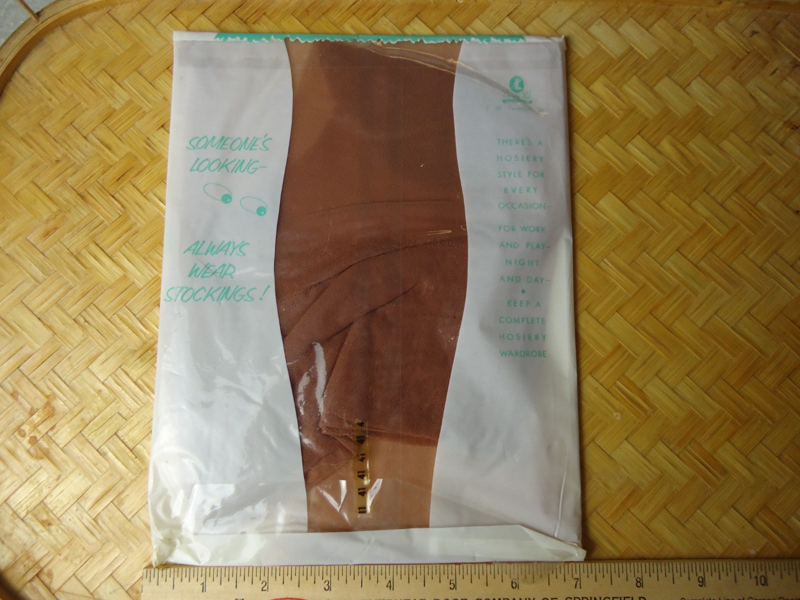 VTG NOS Seamless Stocking Beige Tone Size 8 1/2 Irregulars 13905 Beauty Pack