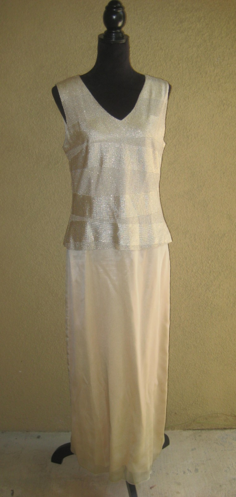 Vintage Michaelangelo gold thread metallic 2 pc cardigan sleeveless long gown 12