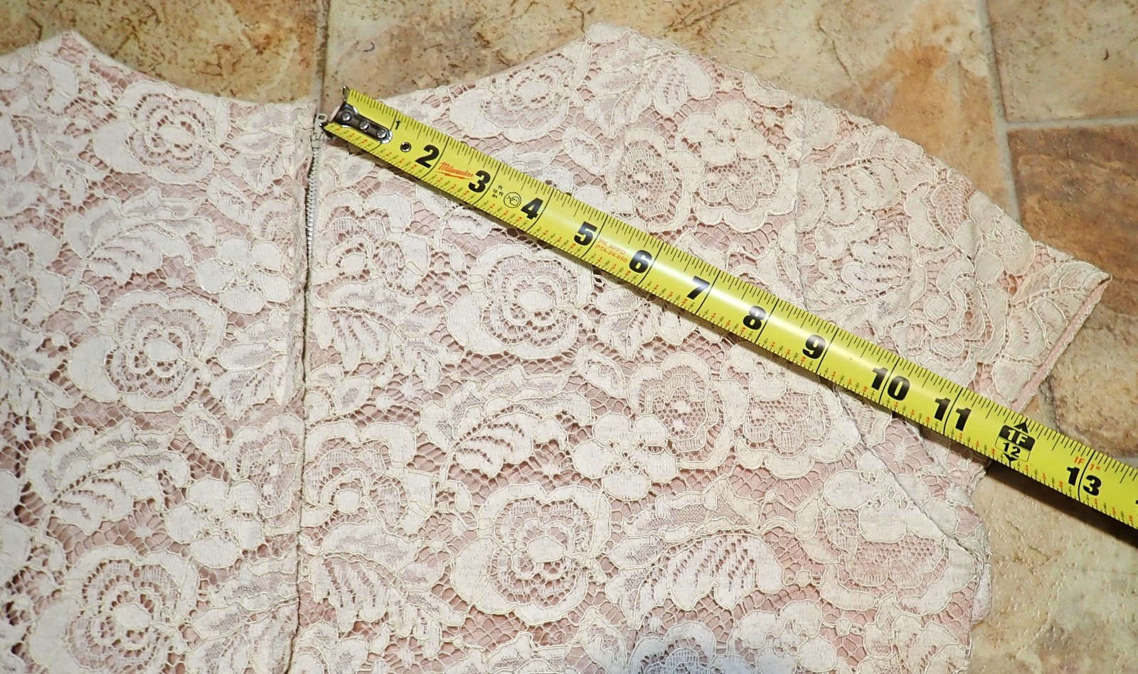 Vtg 1960s French Style Alencon Lace Sheath Cocktail Dress M Regal Zip Salmon Bow
