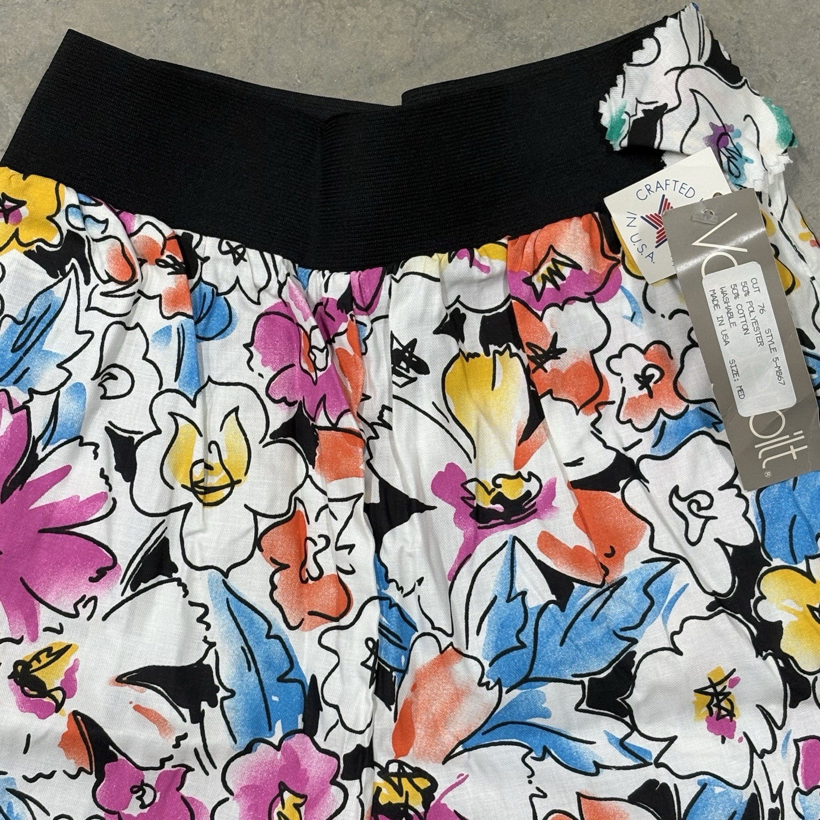 Vtg 1980s Bright Floral Shorts M Wide Elastic Band Colorful NWT Totally 80s Long