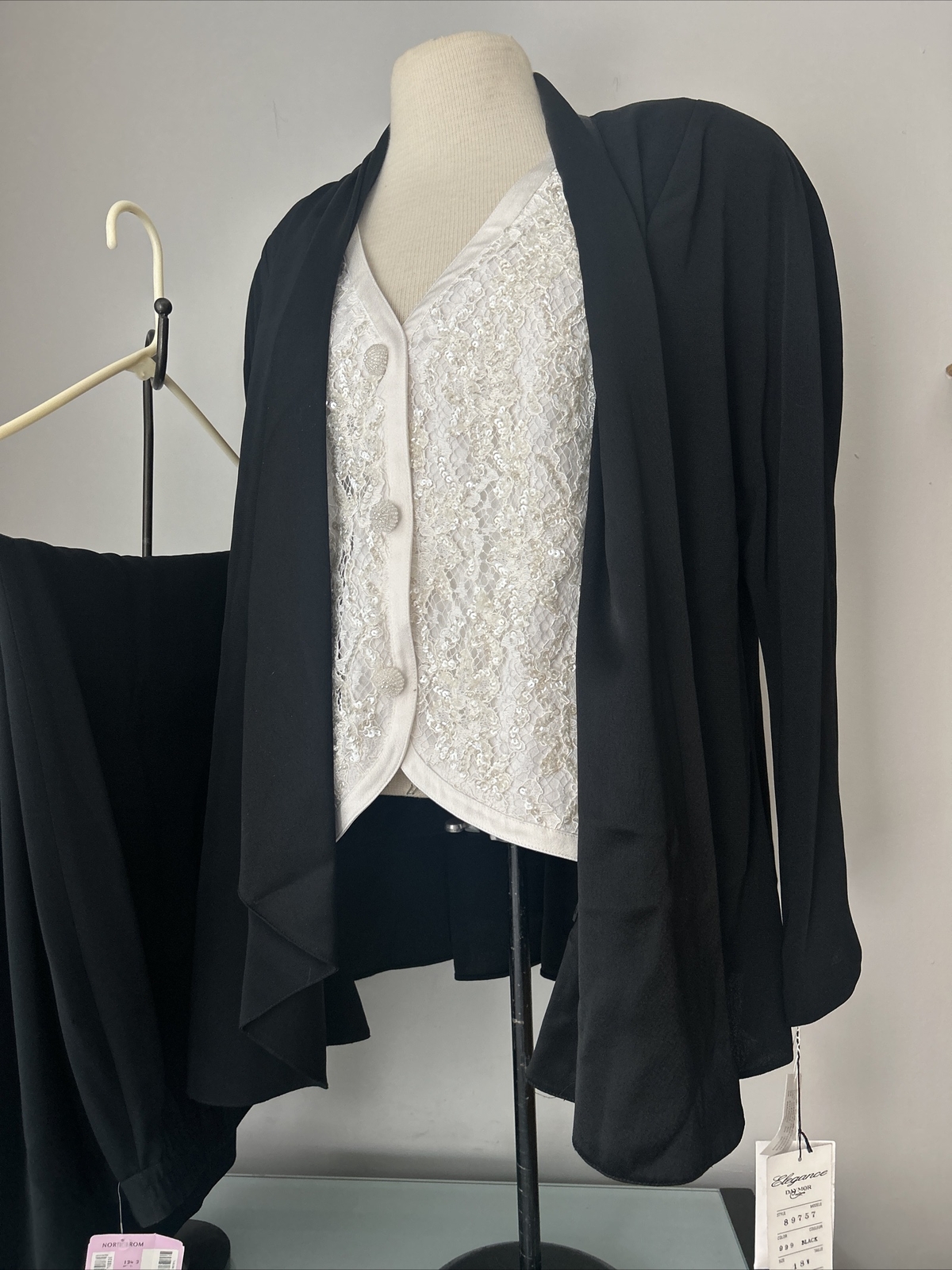 Daymor Couture Formal Skirt Suit Lace Beaded Sequin Size 18 NWT $550