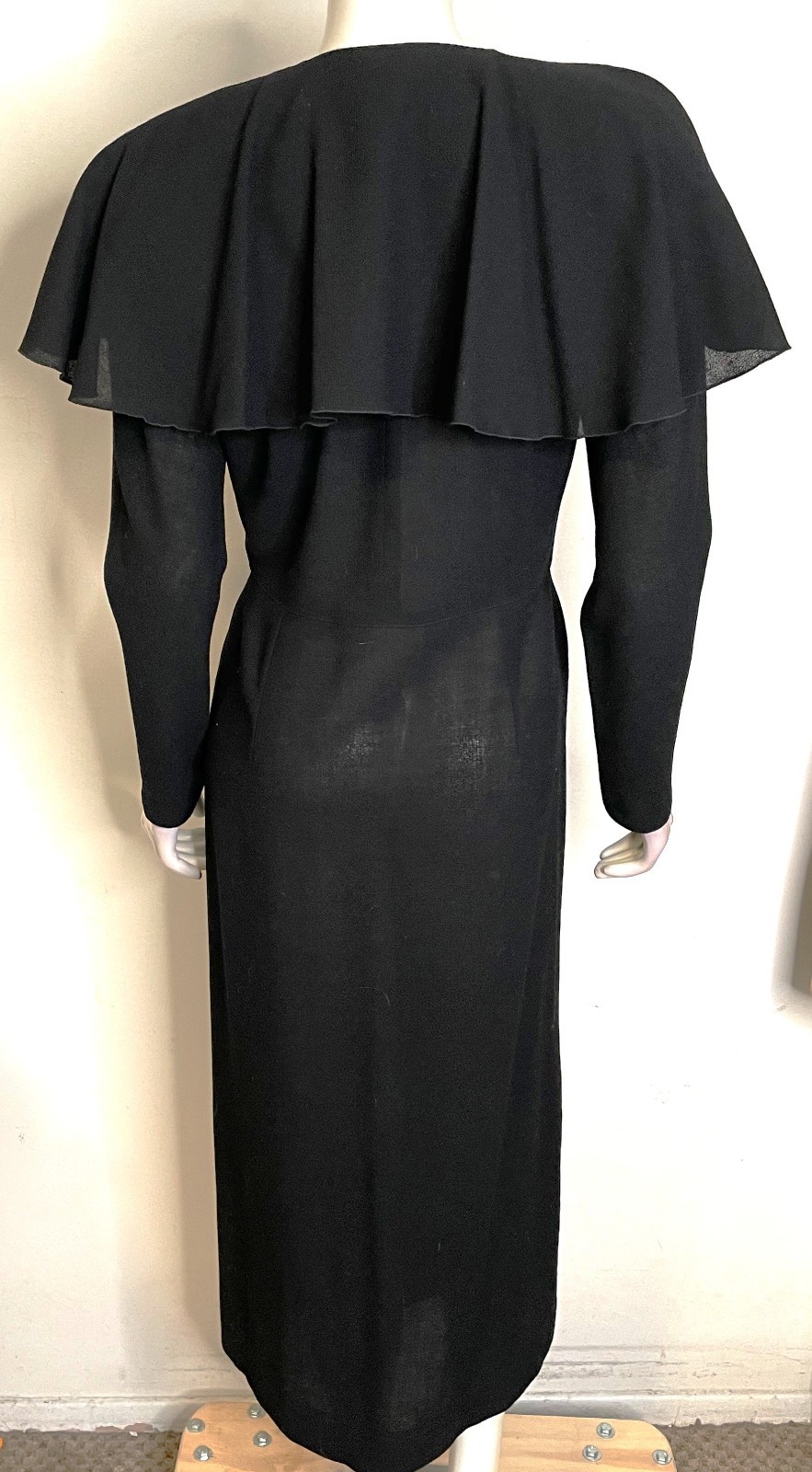 Jean Muir Dress Womens 8 10 Black Wool Crepe Ruffle Cape Collar Coat Dress VTG