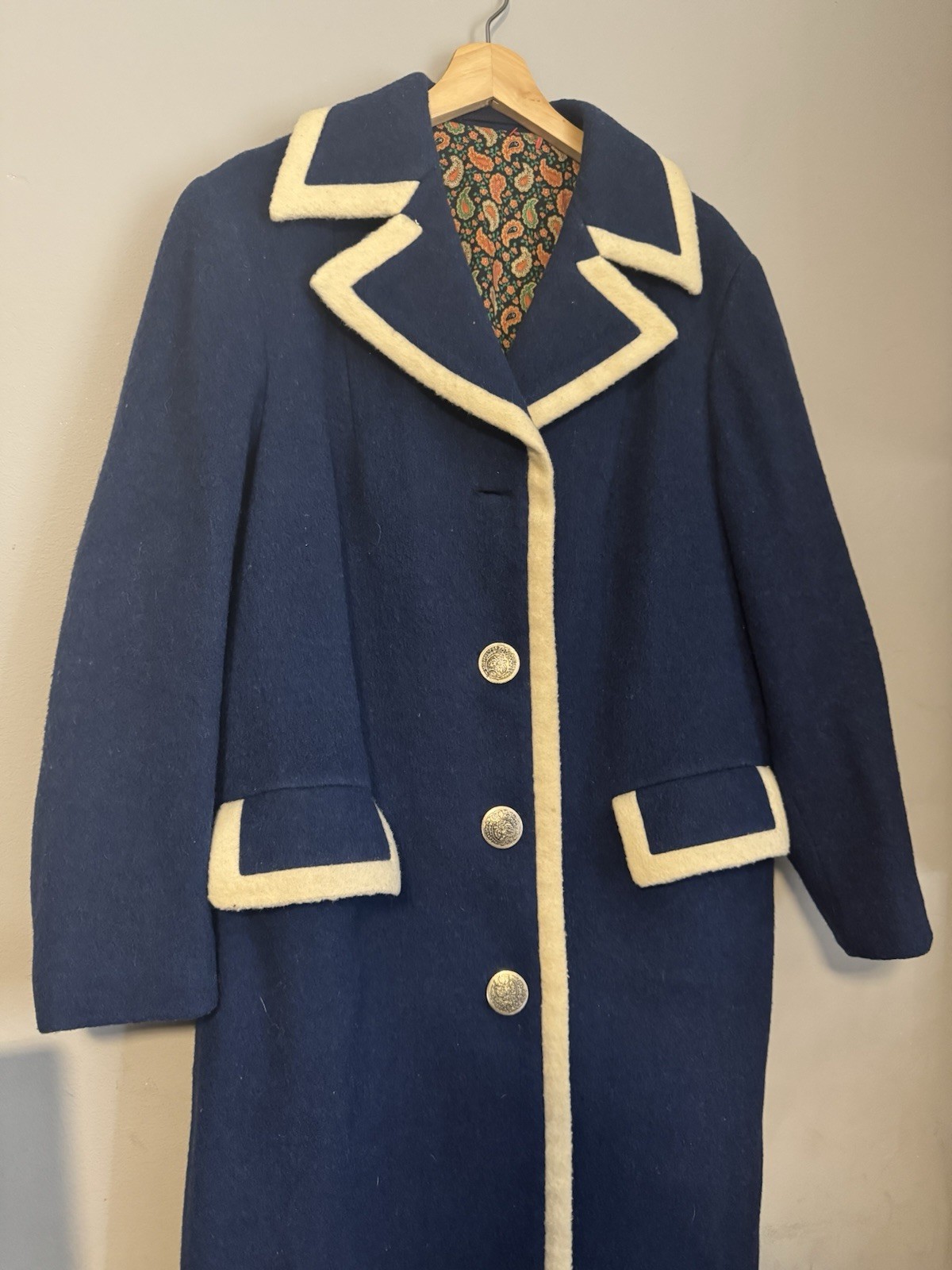 1970s West German Loden Wool Coat – Bavarian Coin Buttons Paisley Lined M/L
