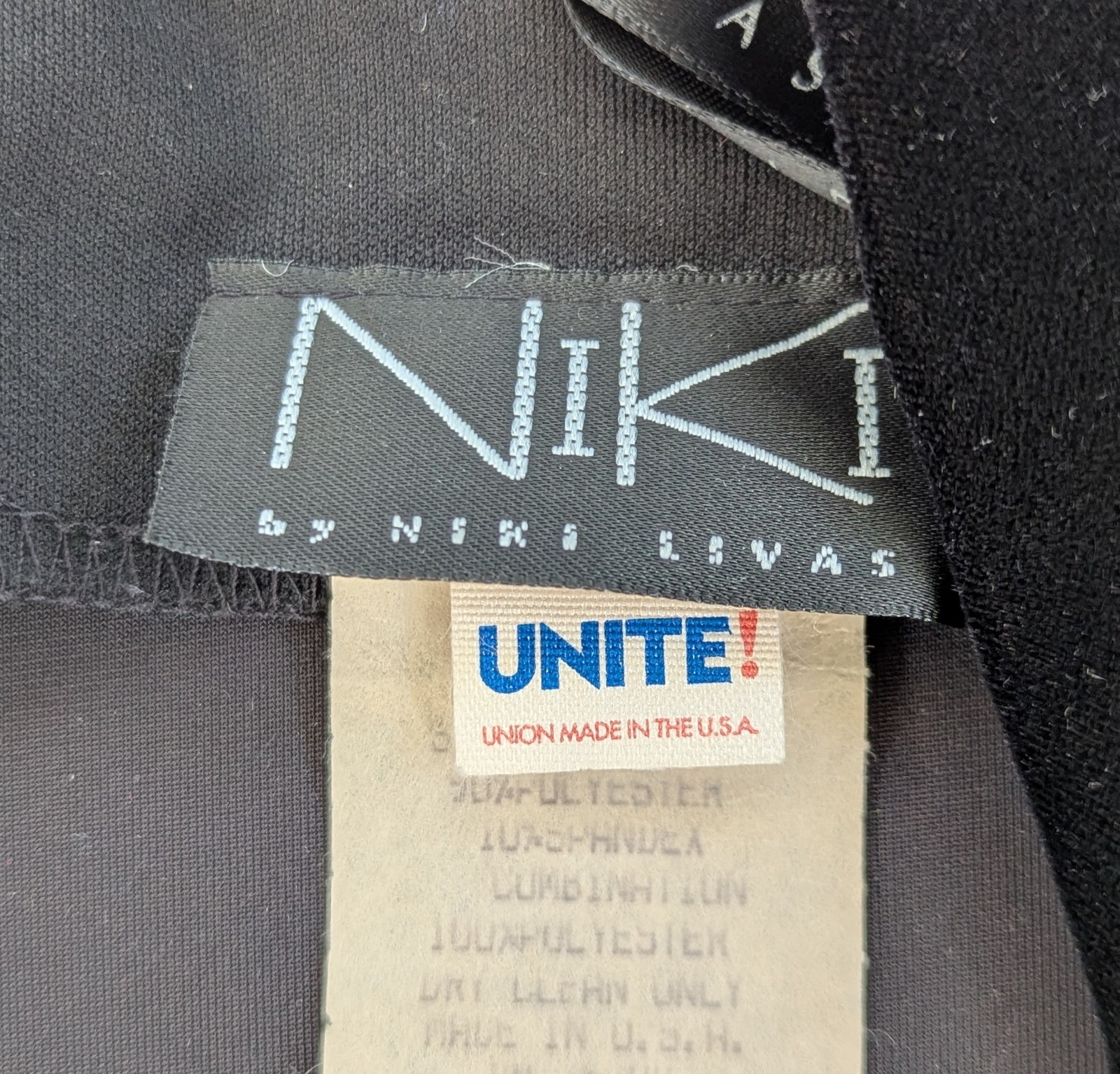 Vintage 90’s Niki Livas Black Velvet Dress Sweetheart Neckline Size 4-6