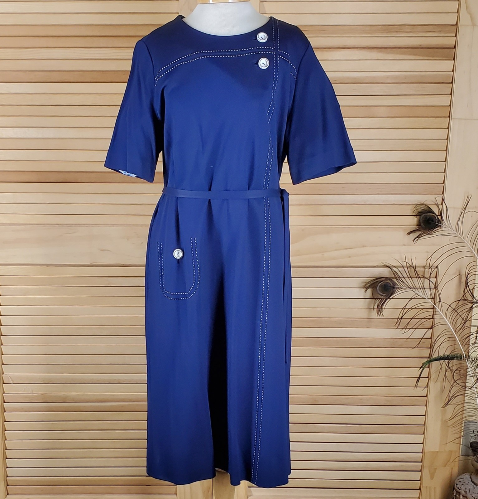 Vintage 60s dress shift navy blue Herbert Levy Chest 22 Hips 22 poly back zipper