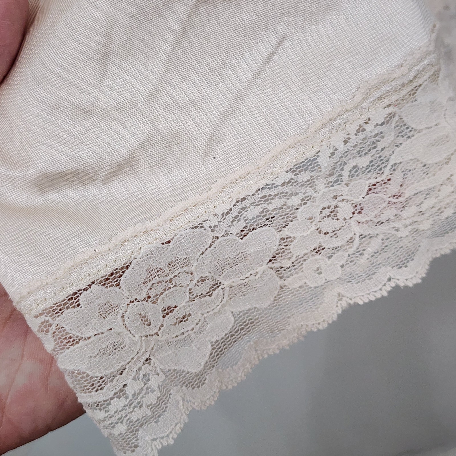 Vintage Beige Satin Nylon Lace Trim Knee-length Slip Skirt Elastic Plus 26/28W