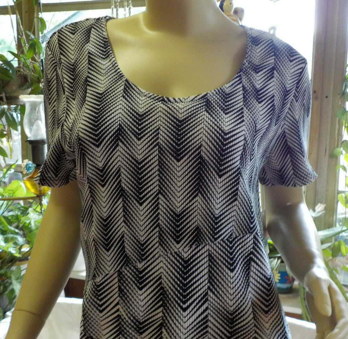 Vintage Studio Works Blouse Size XL NWT Black/White Short Sleeve Scoop Neck USA
